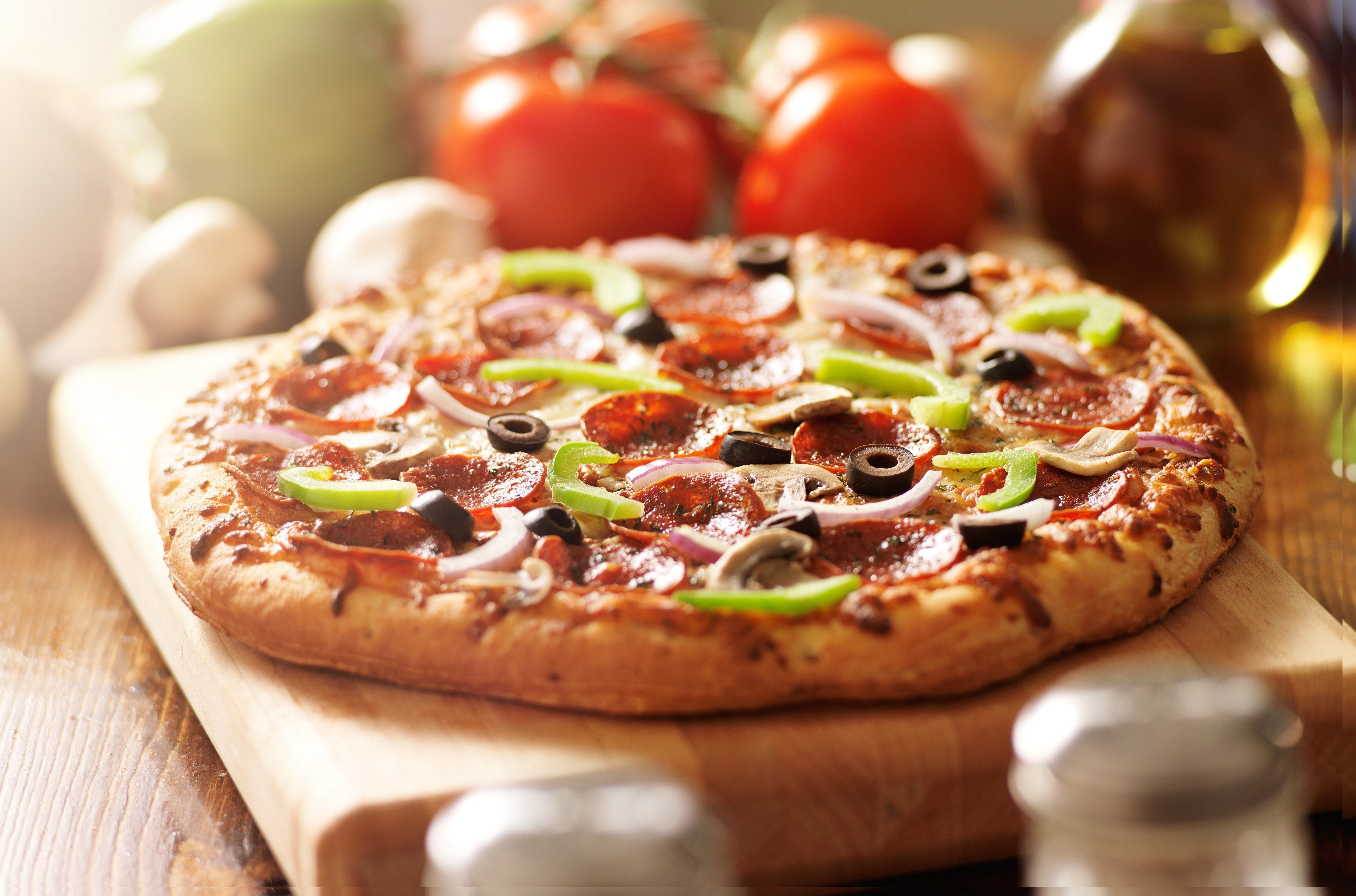 Pizza with Pepperoni, Peppers, and Olives HD Wallpaper