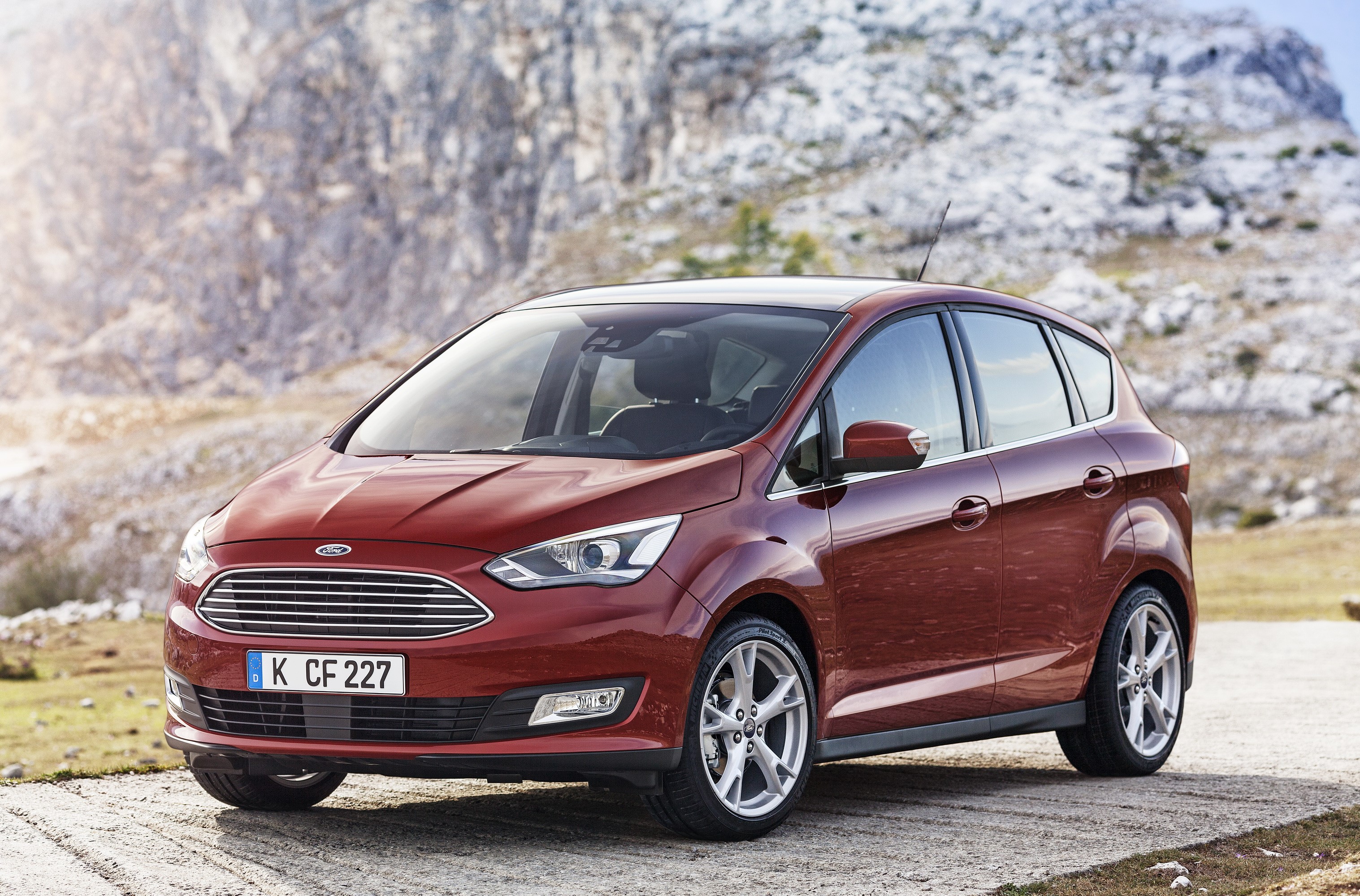 Red Ford C-Max parked outdoors HD Wallpaper