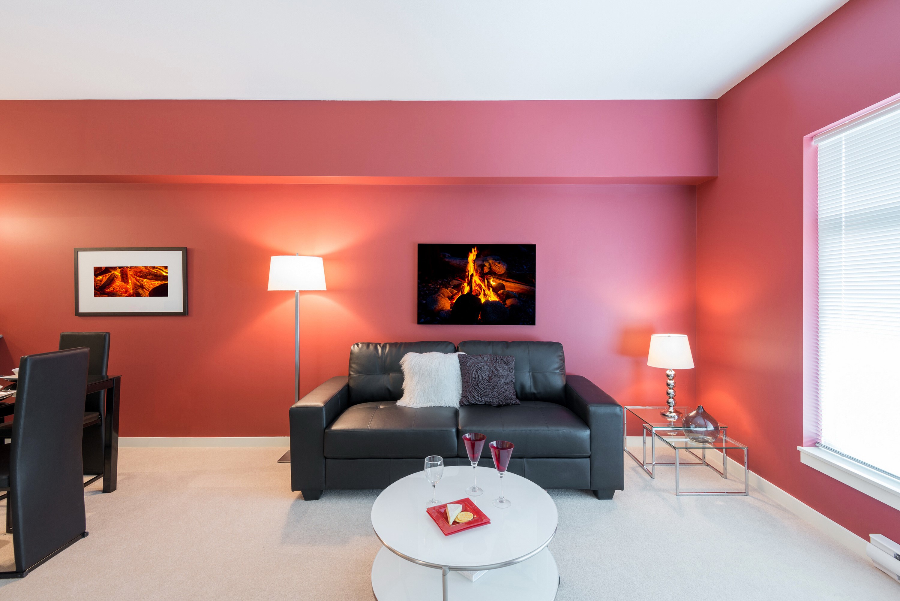 Living room with sofa and lamps HD Wallpaper