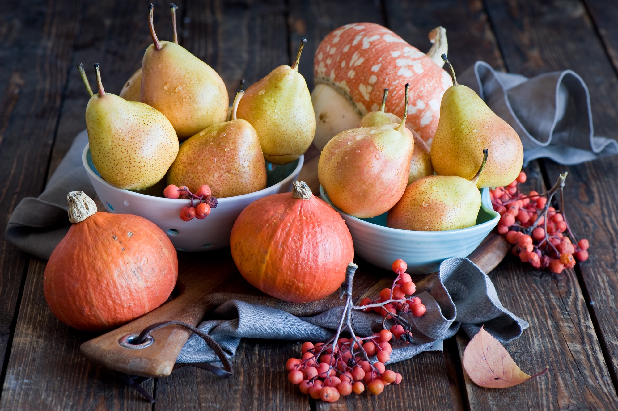 Autumn harvest of pears and pumpkins on a wooden table HD Wallpaper