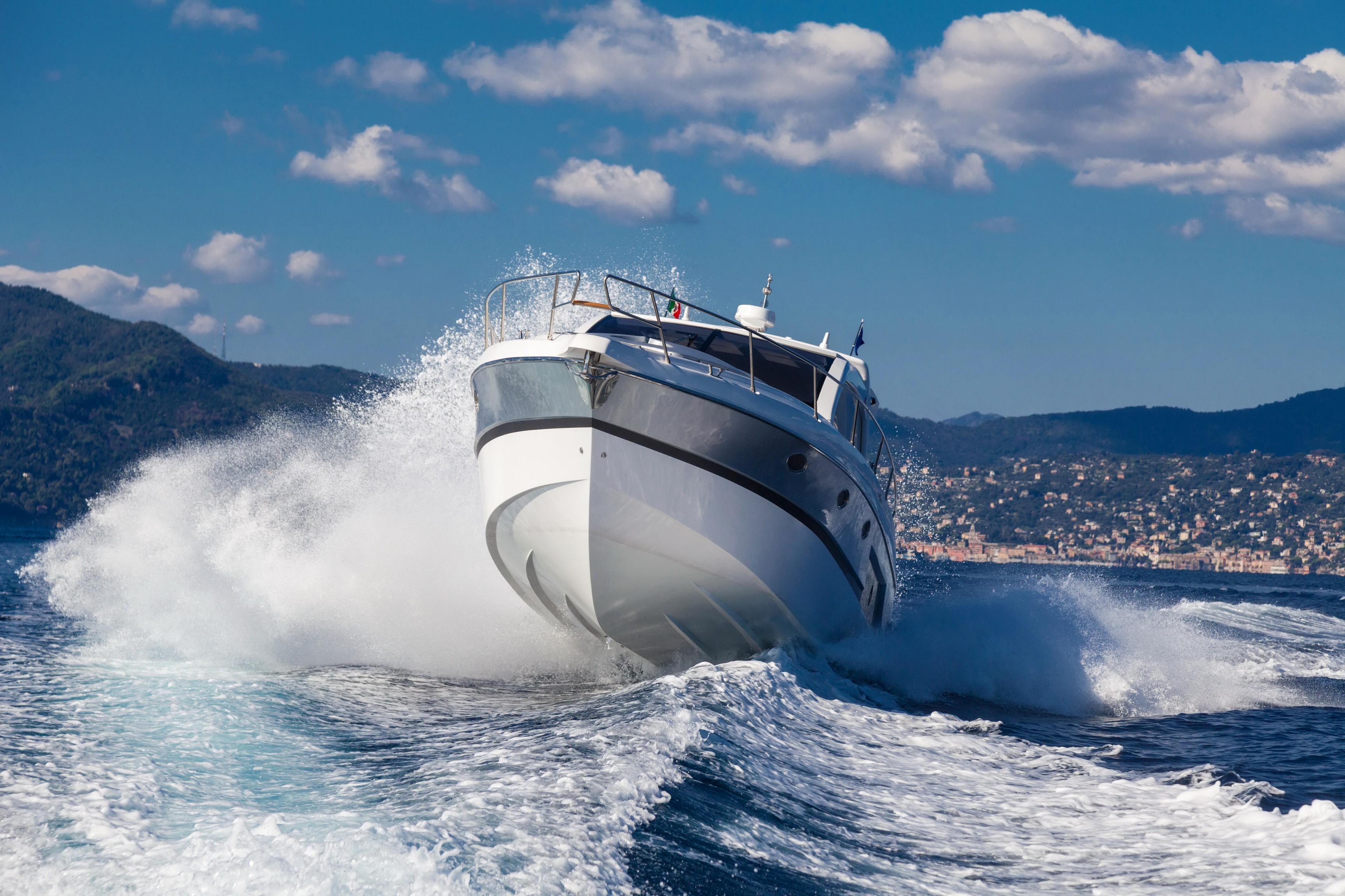 Motor Yacht Speeding Through Waves HD Wallpaper