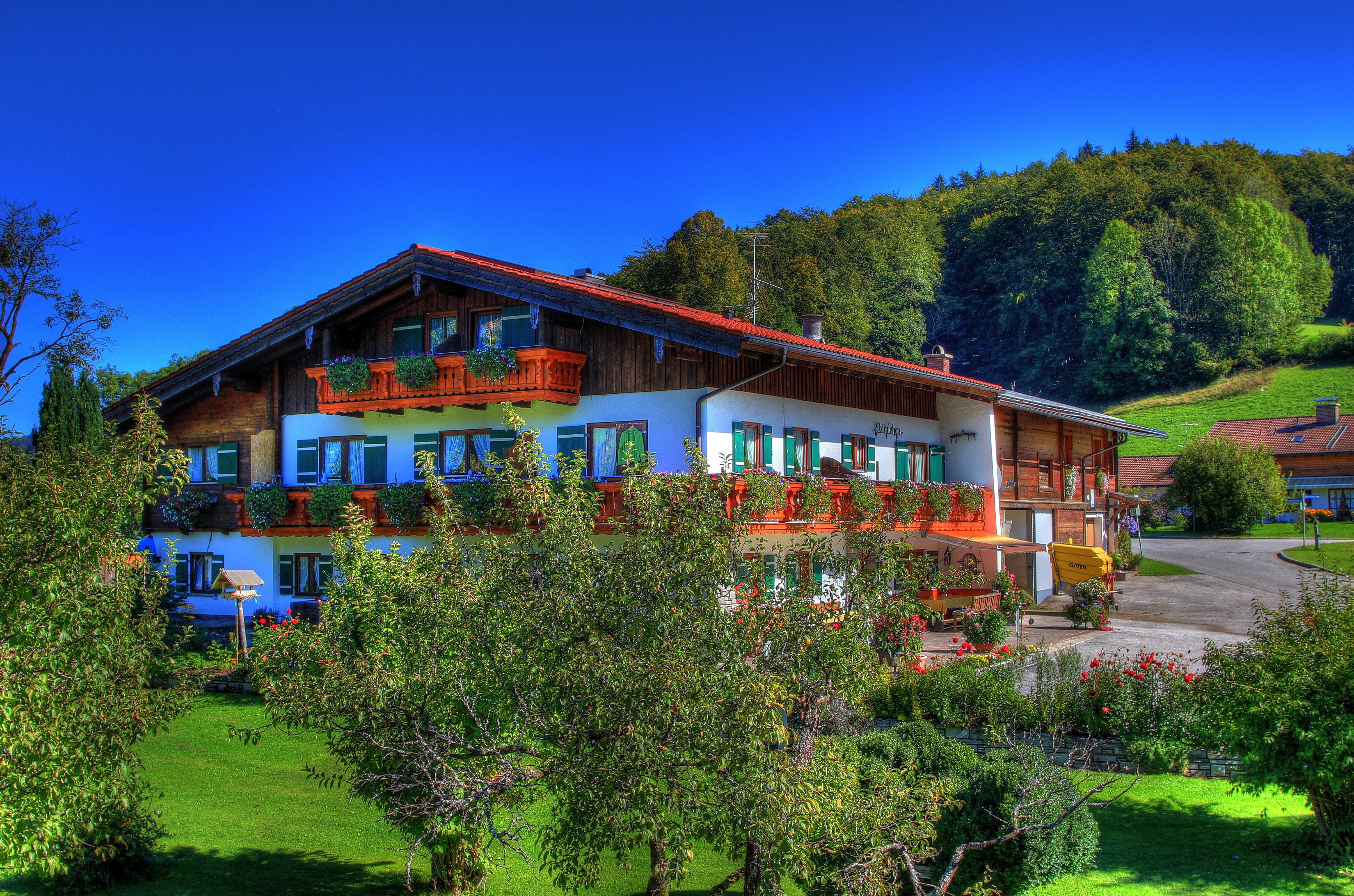 Traditional Bavarian House in Marktschellenberg, Germany HD Wallpaper