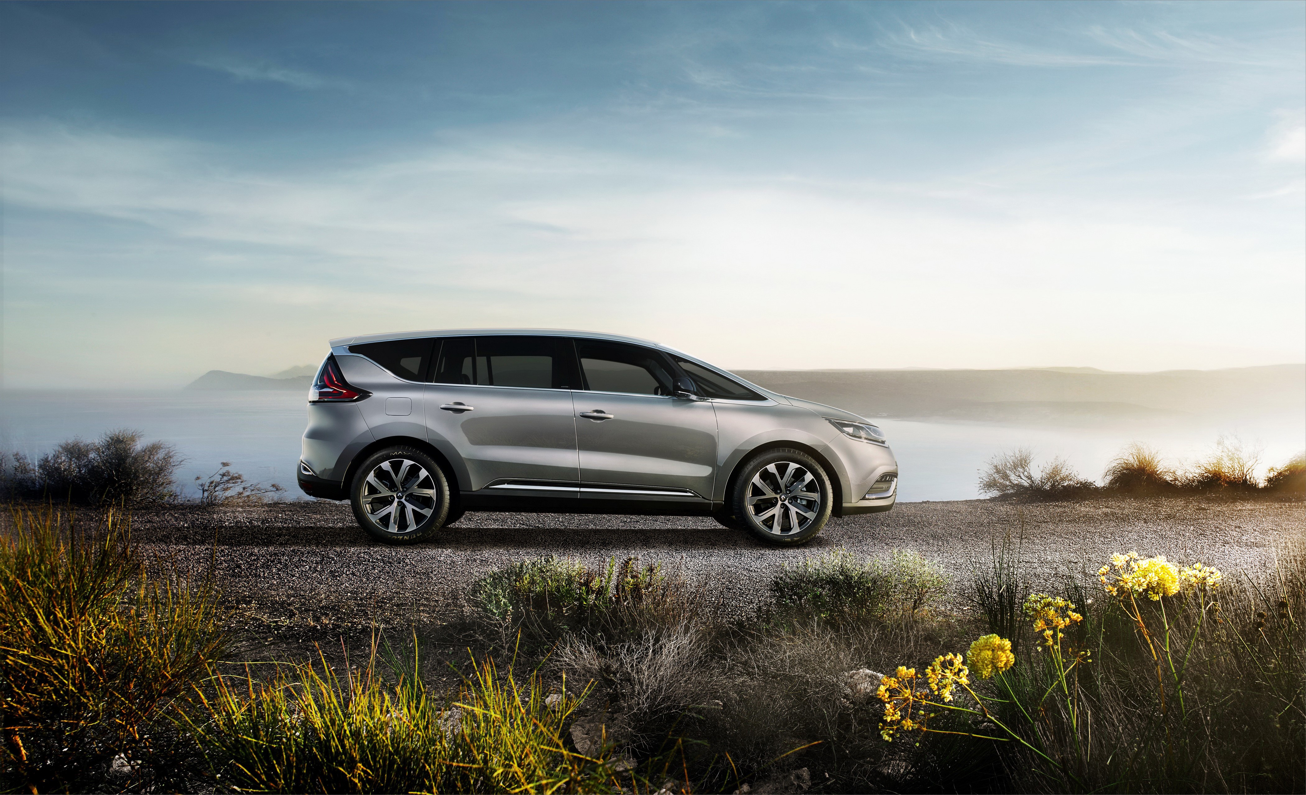 4K Silver Renault 2015 Espace Side View HD Wallpaper