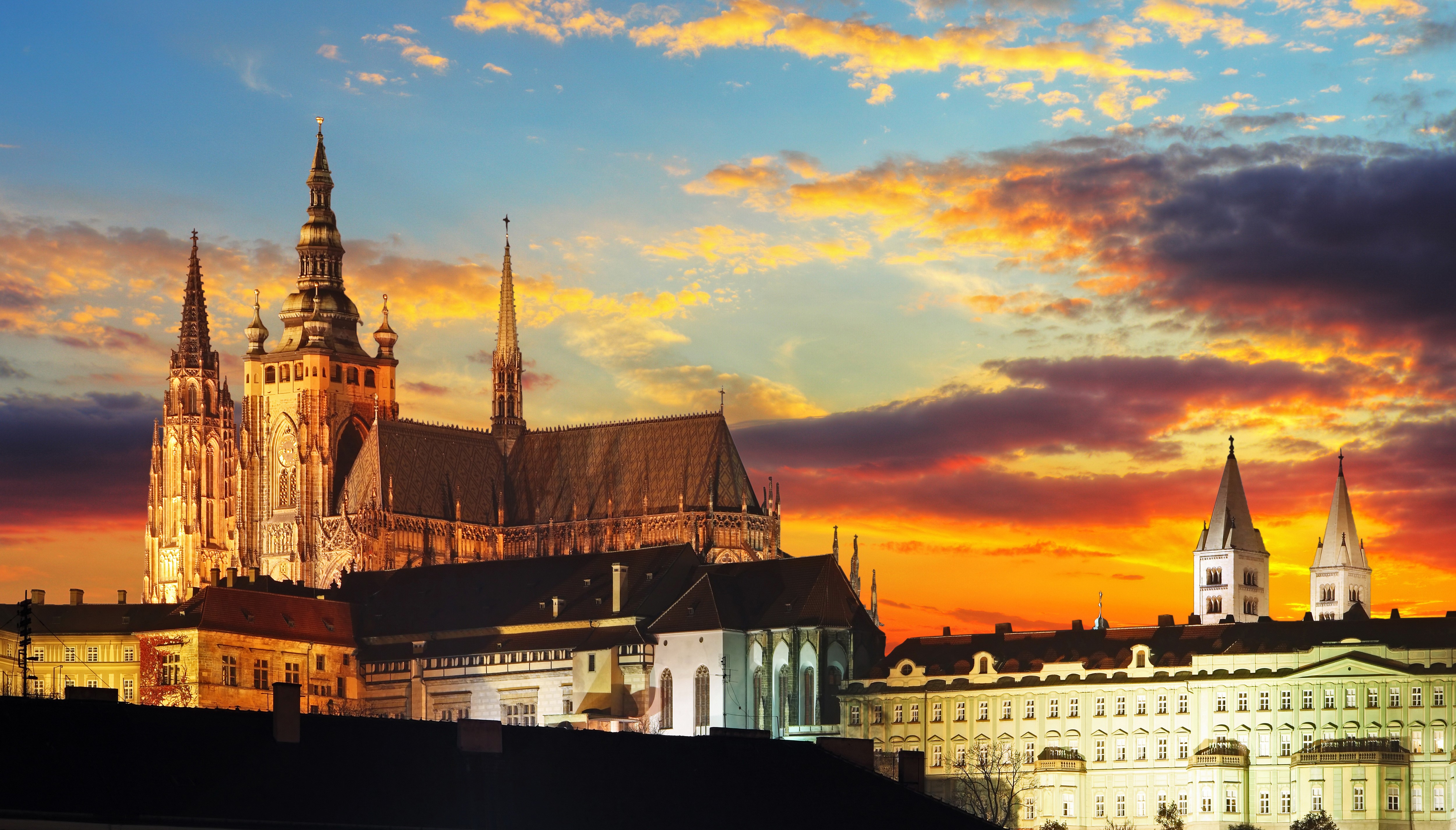 Prague Castle and Cathedral at Sunset, Czech Republic HD Wallpaper