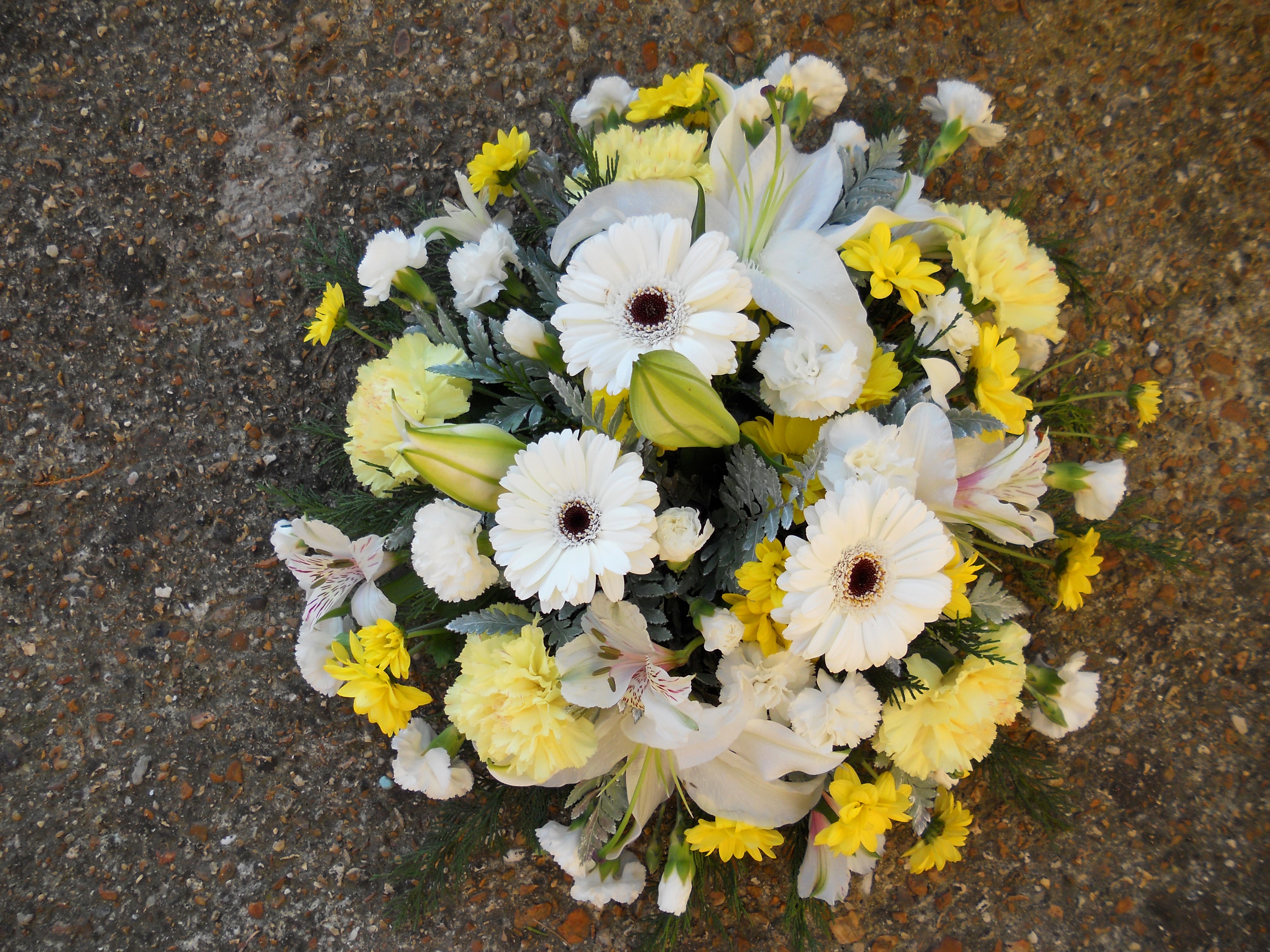 Bouquet of White Gerberas, Lilies, and Yellow Flowers HD Wallpaper