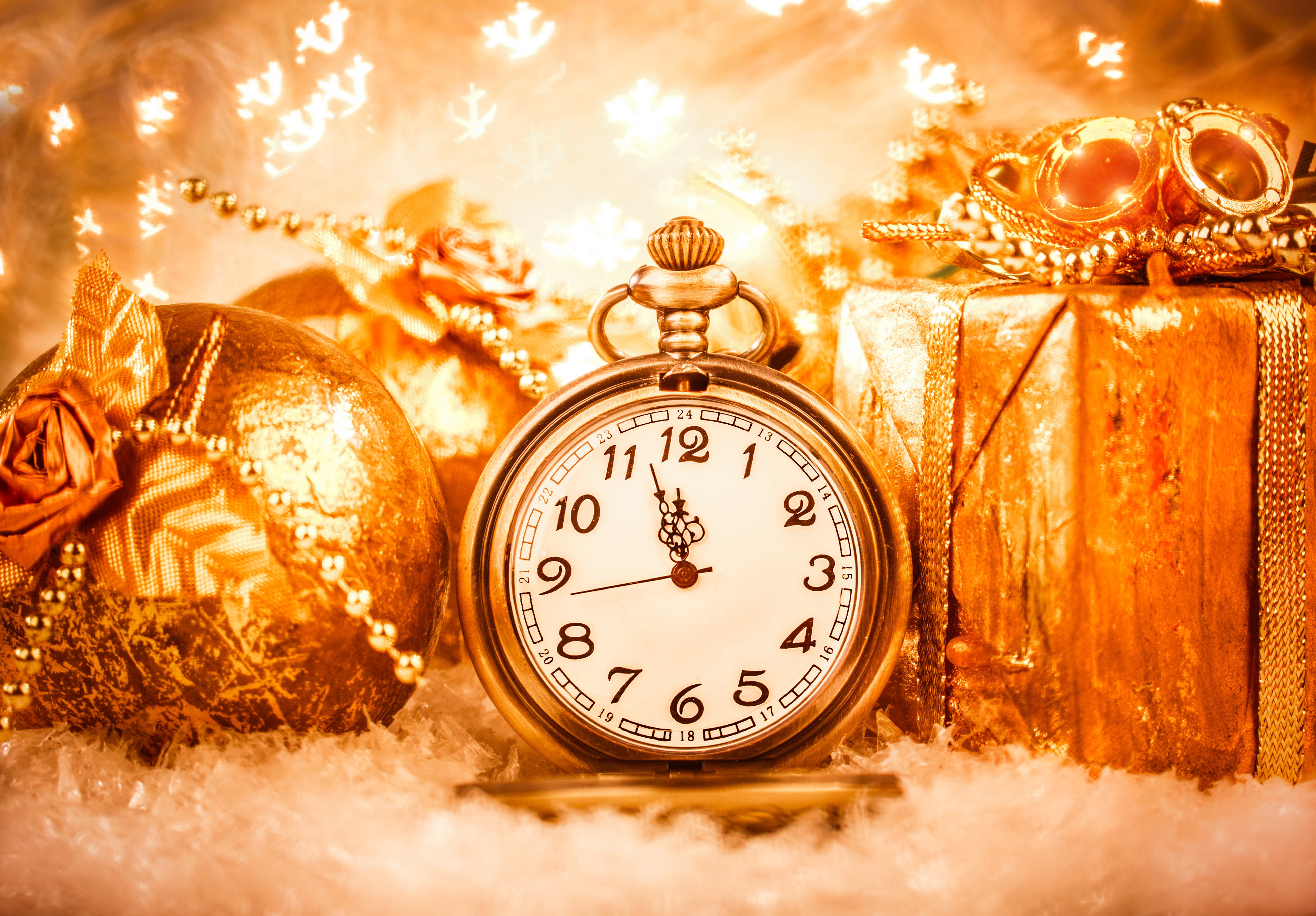 Christmas Clock and Gifts with Snow and Lights HD Wallpaper
