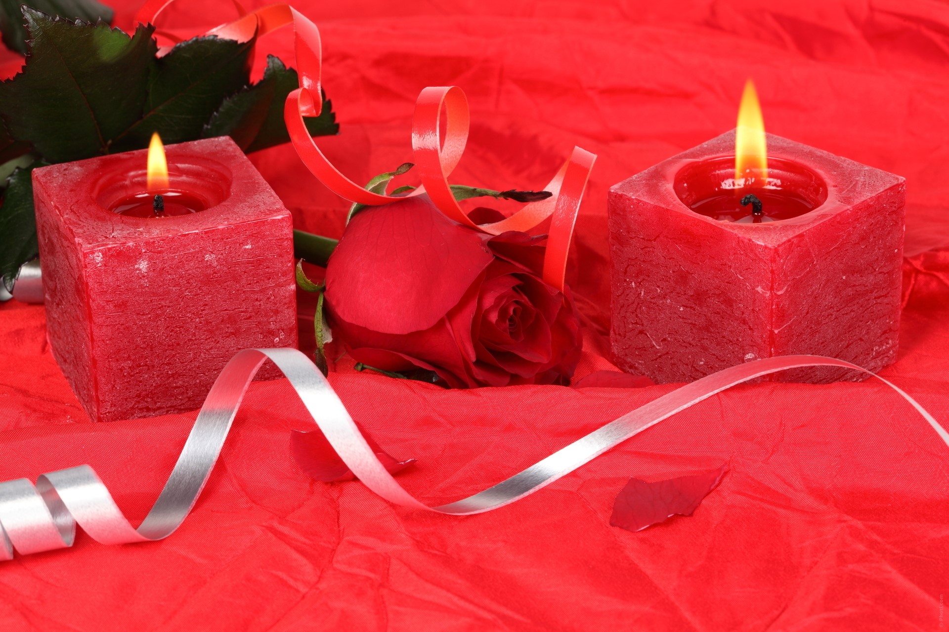Red candles and rose with ribbons HD Wallpaper
