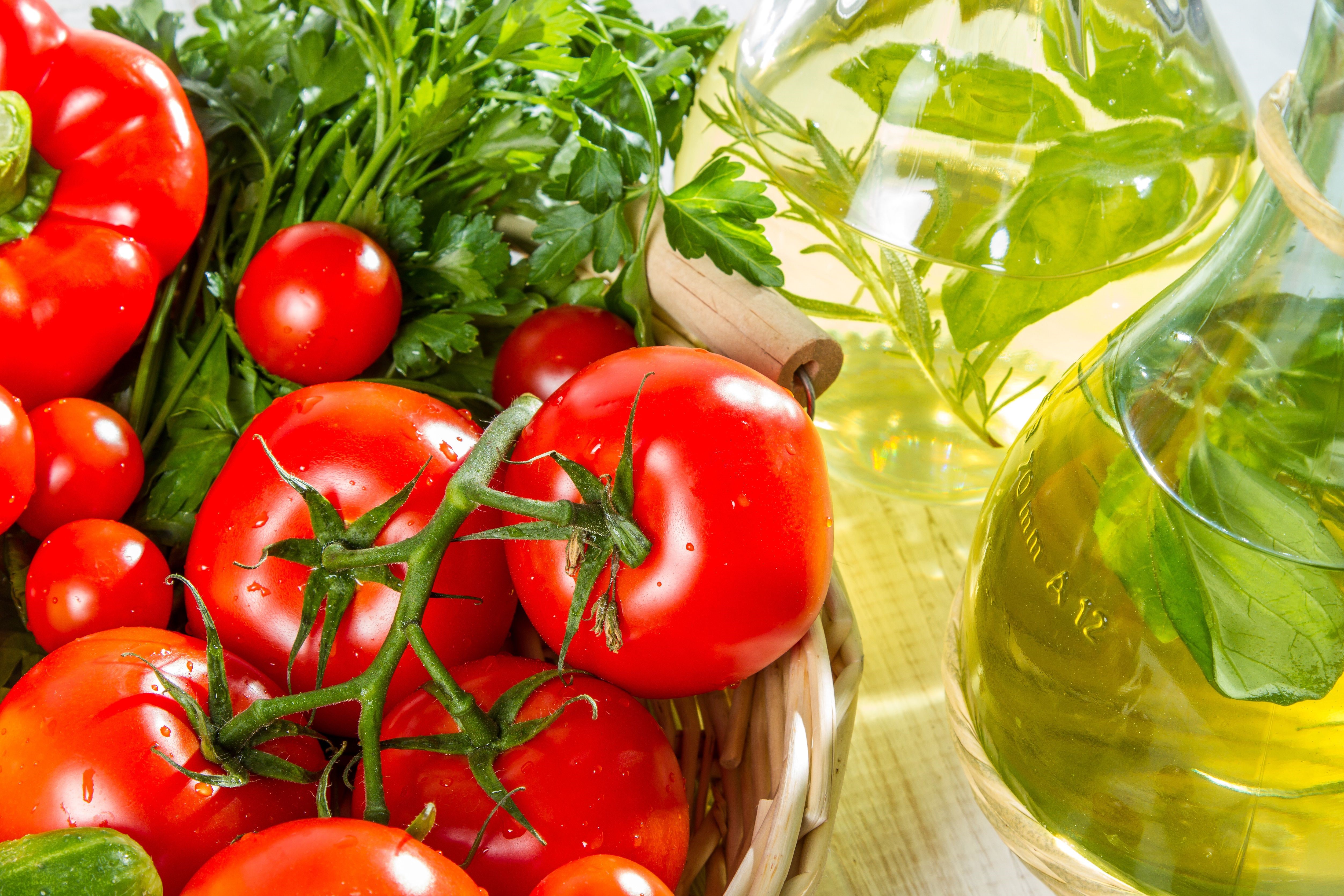 Tomatoes and Herbs in Oil HD Wallpaper