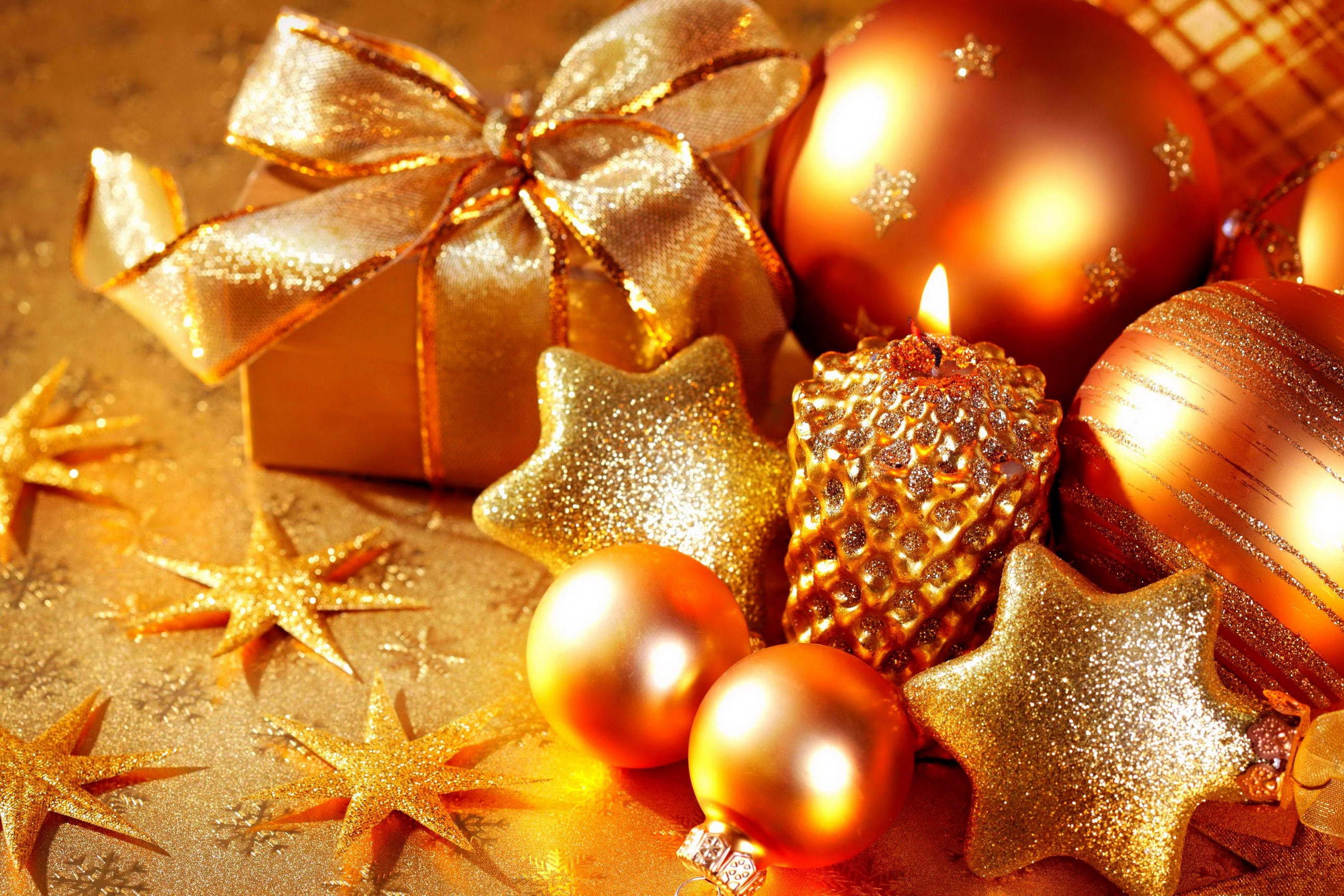 Golden Christmas Decorations with Gift and Candle HD Wallpaper
