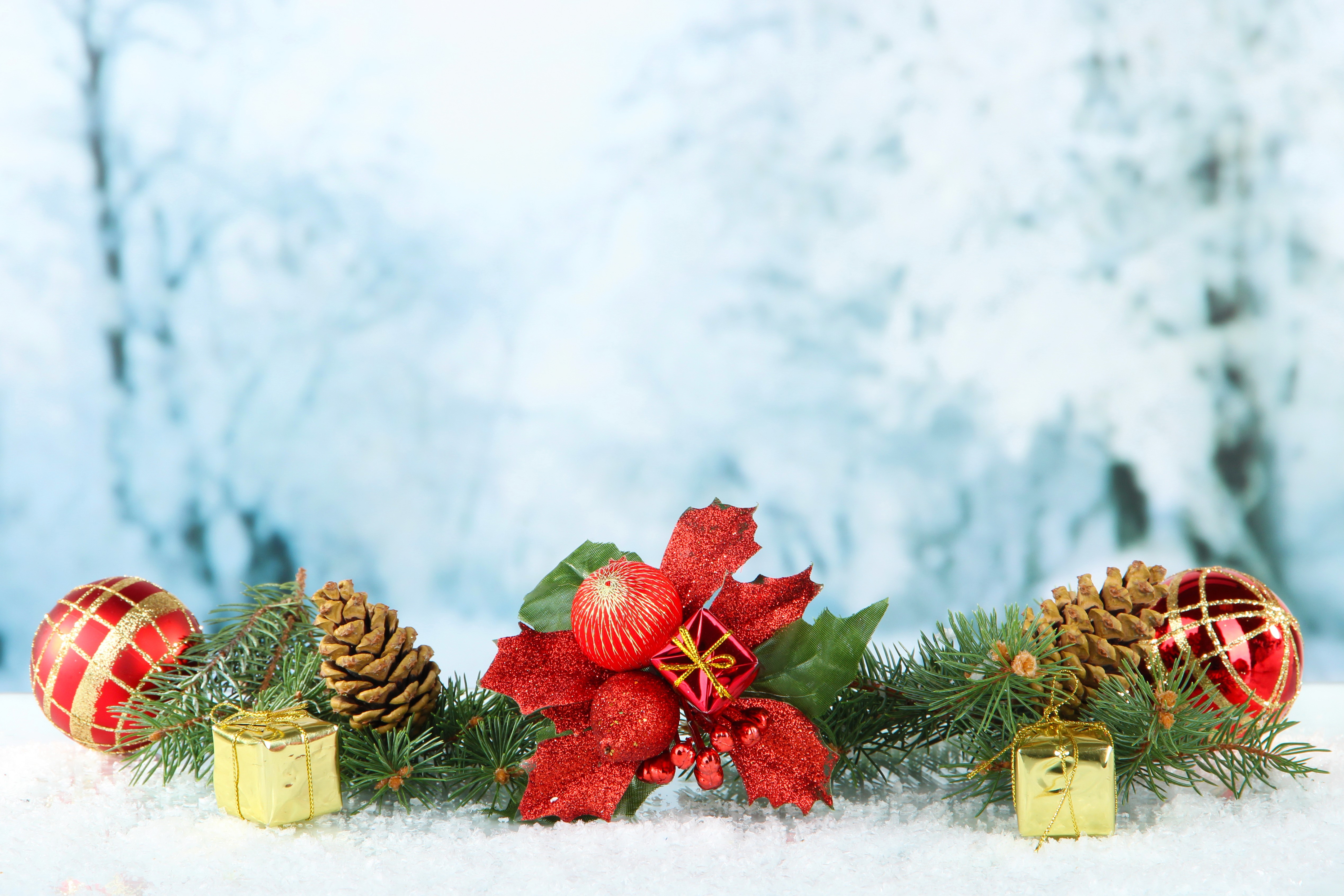 Christmas Decorations with Pine Cones and Ornaments HD Wallpaper