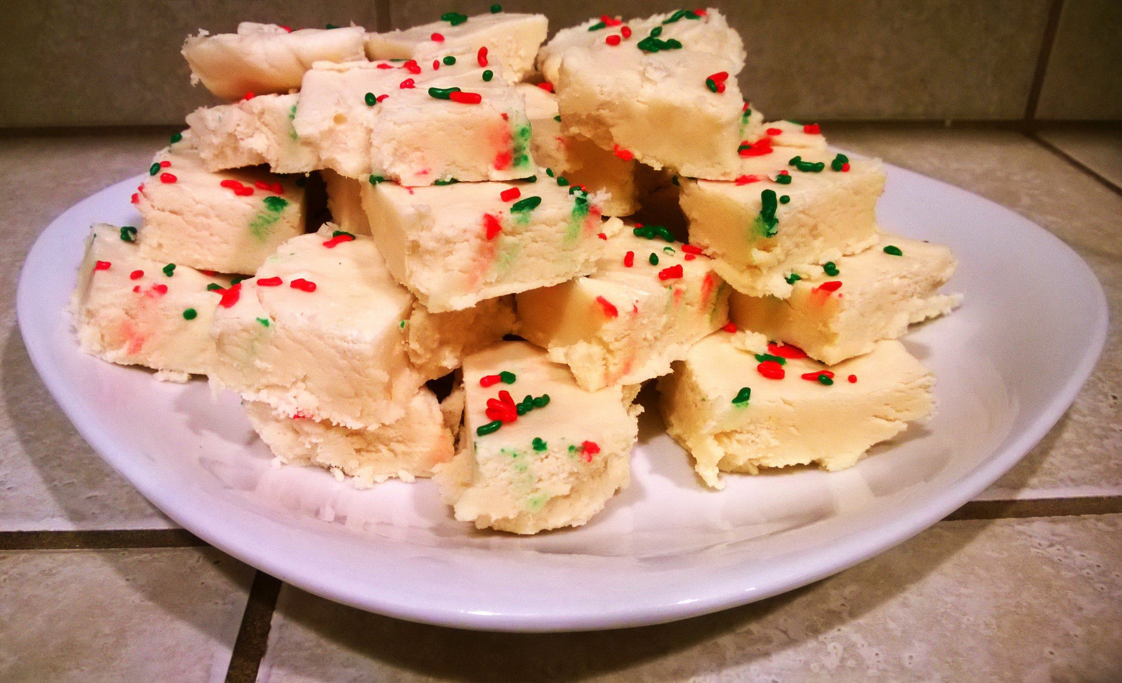 Plate of Christmas Fudge with Sprinkles HD Wallpaper