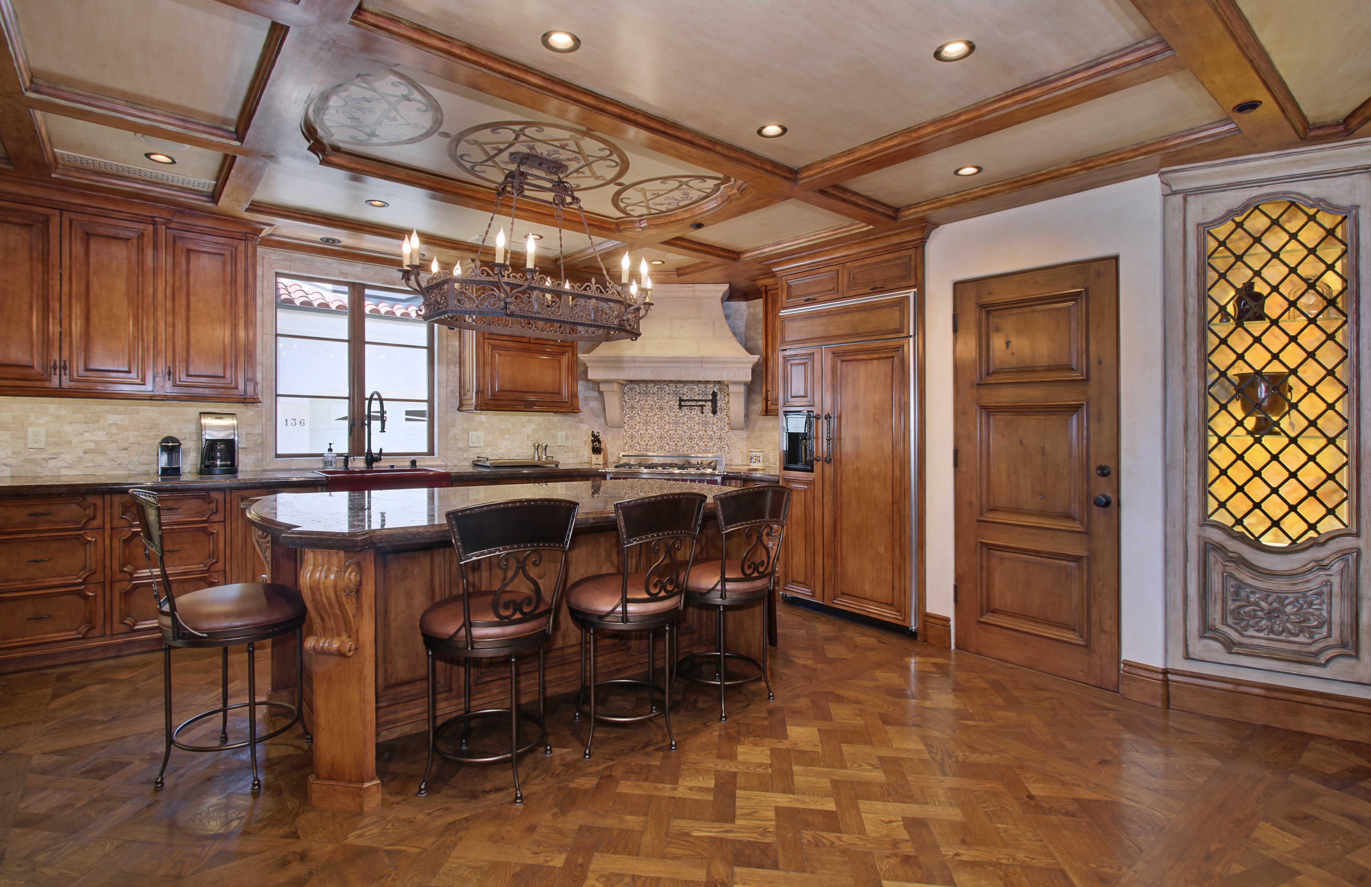 Kitchen Interior Design with Table and Chairs HD Wallpaper