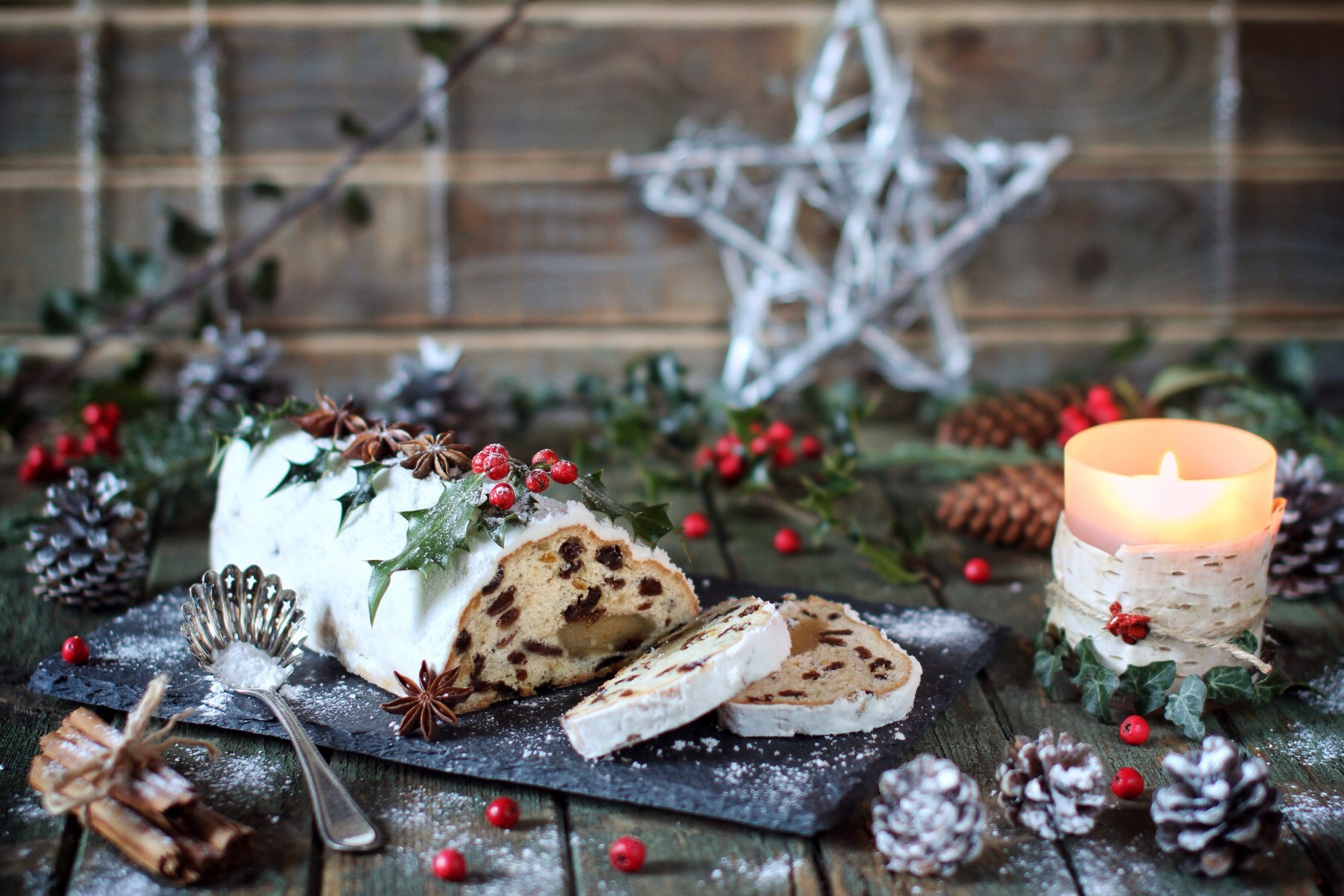 Pastry Candles Cinnamon Holidays Christmas Pine cone HD Wallpaper