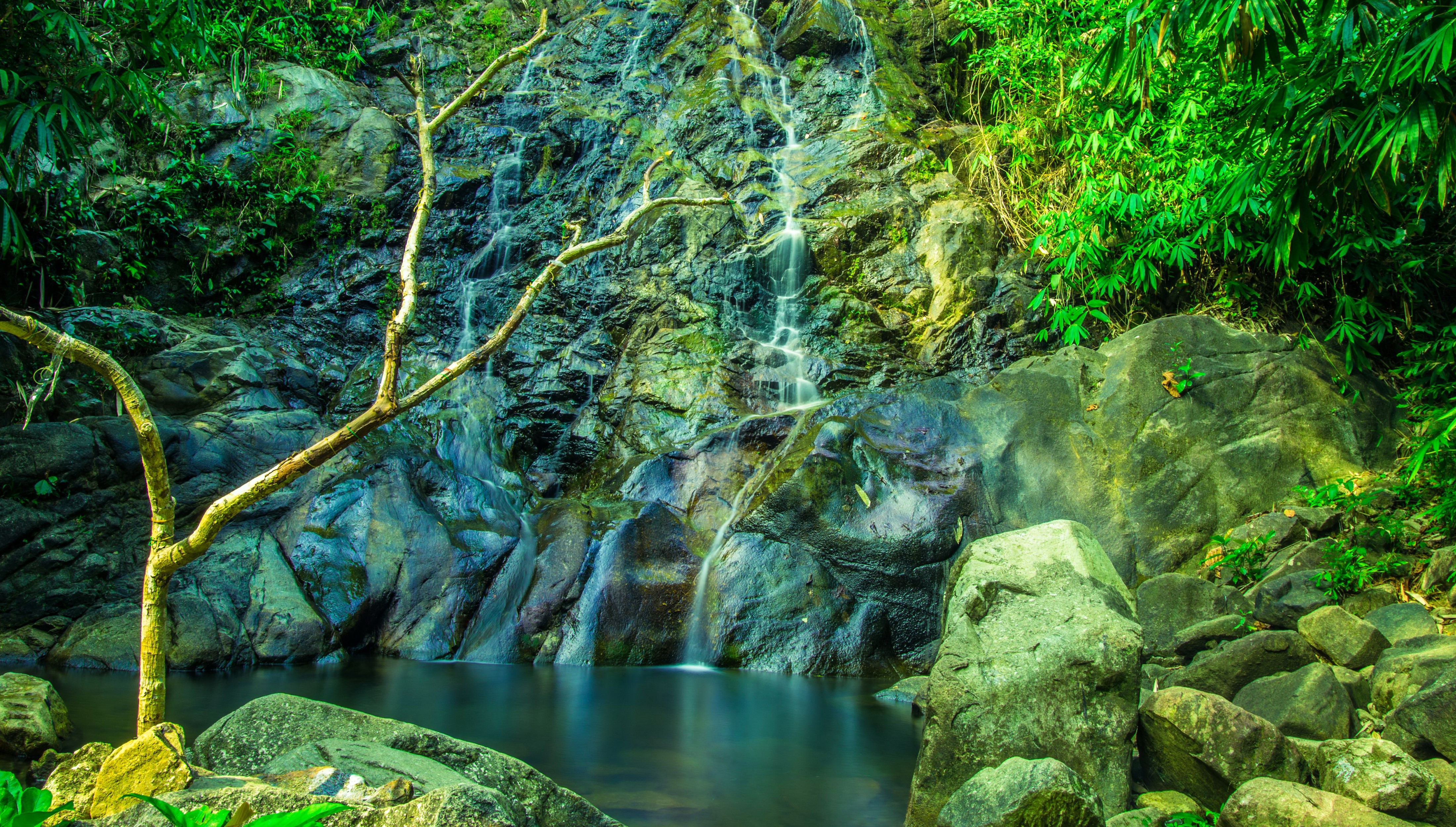4K Waterfalls and Stones in Khuekkhak, Thailand HD Wallpaper