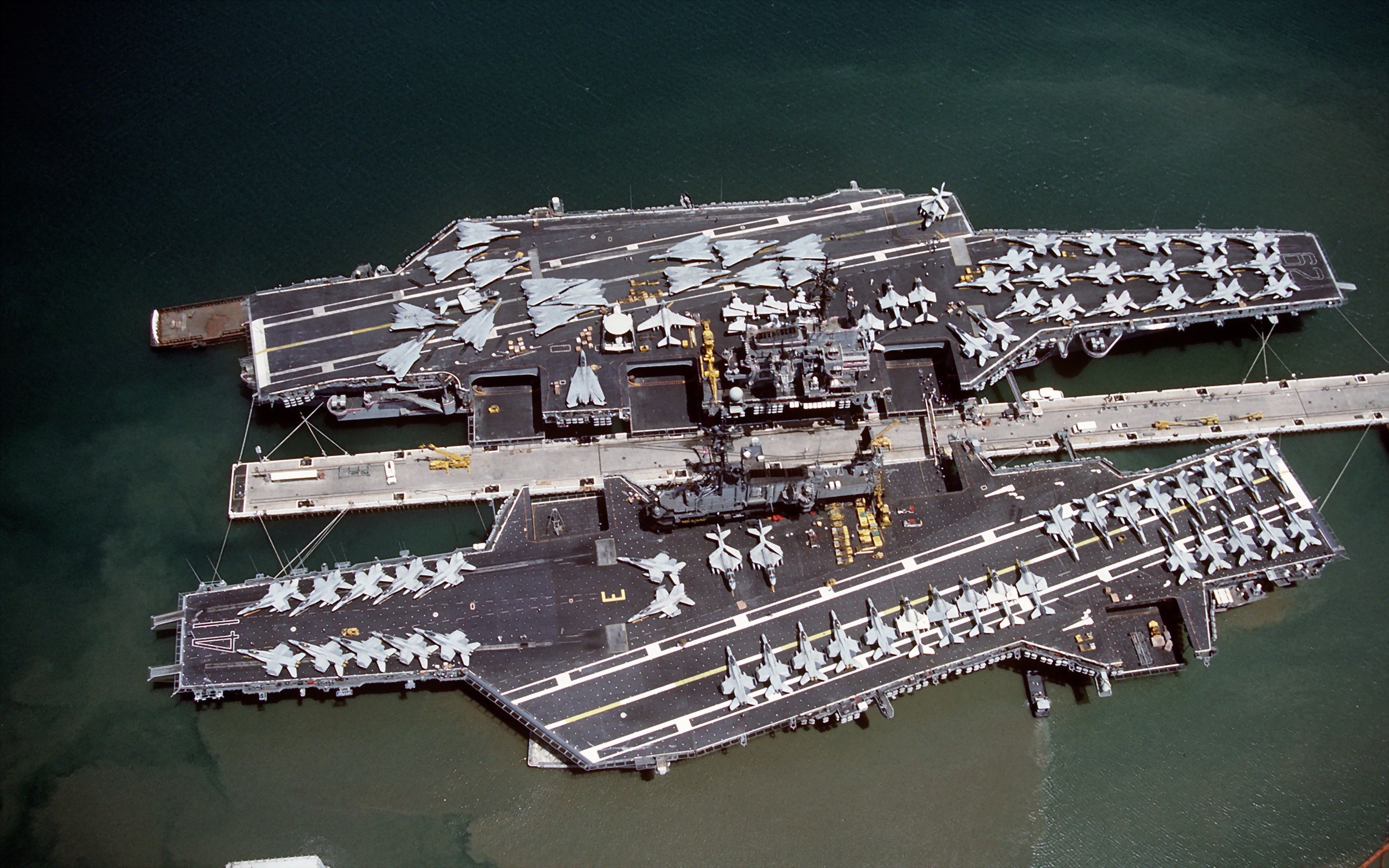 USS Midway and USS Independence aircraft carriers docked HD Wallpaper