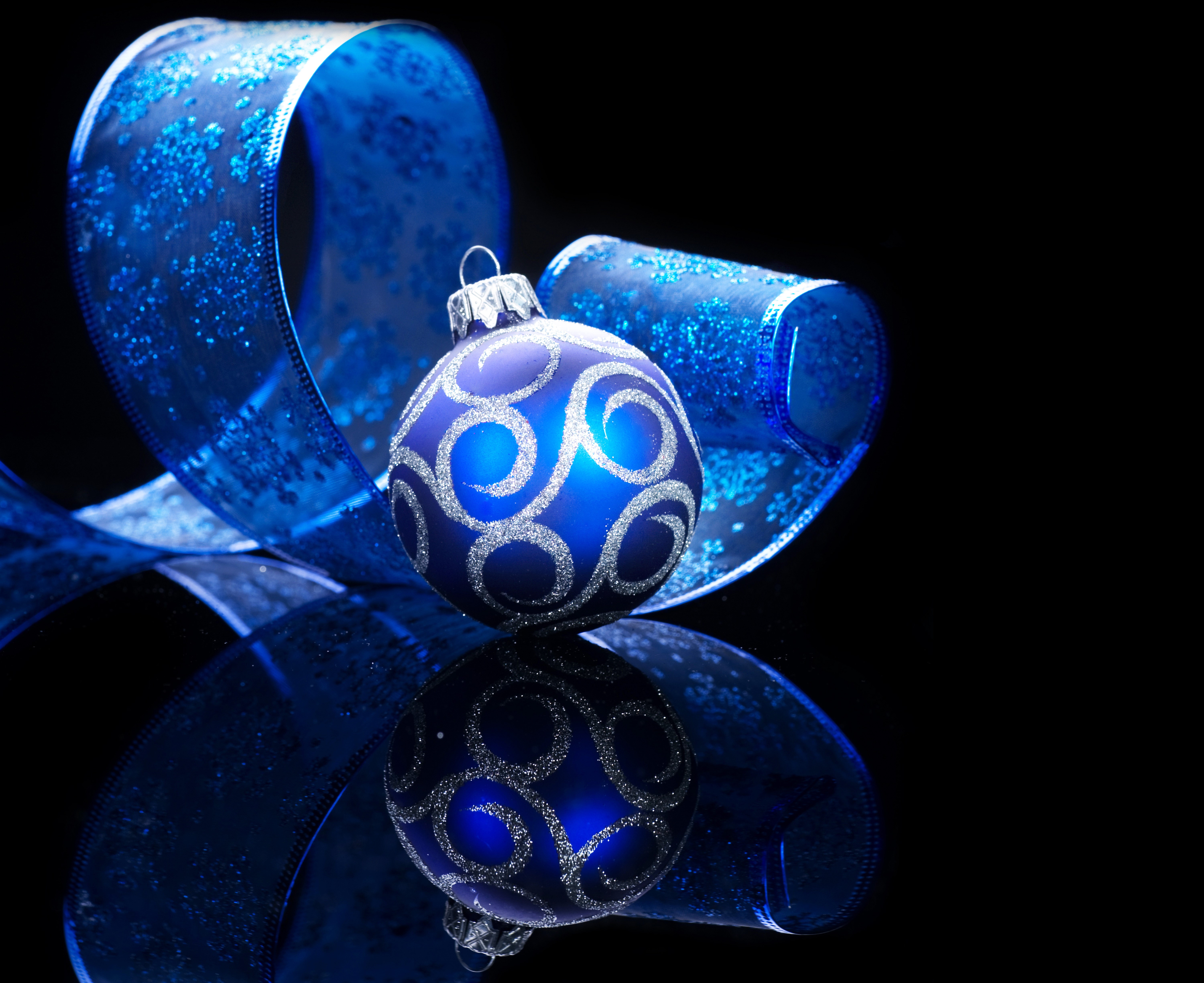 Blue Christmas Ornament with Glittering Ribbon HD Wallpaper