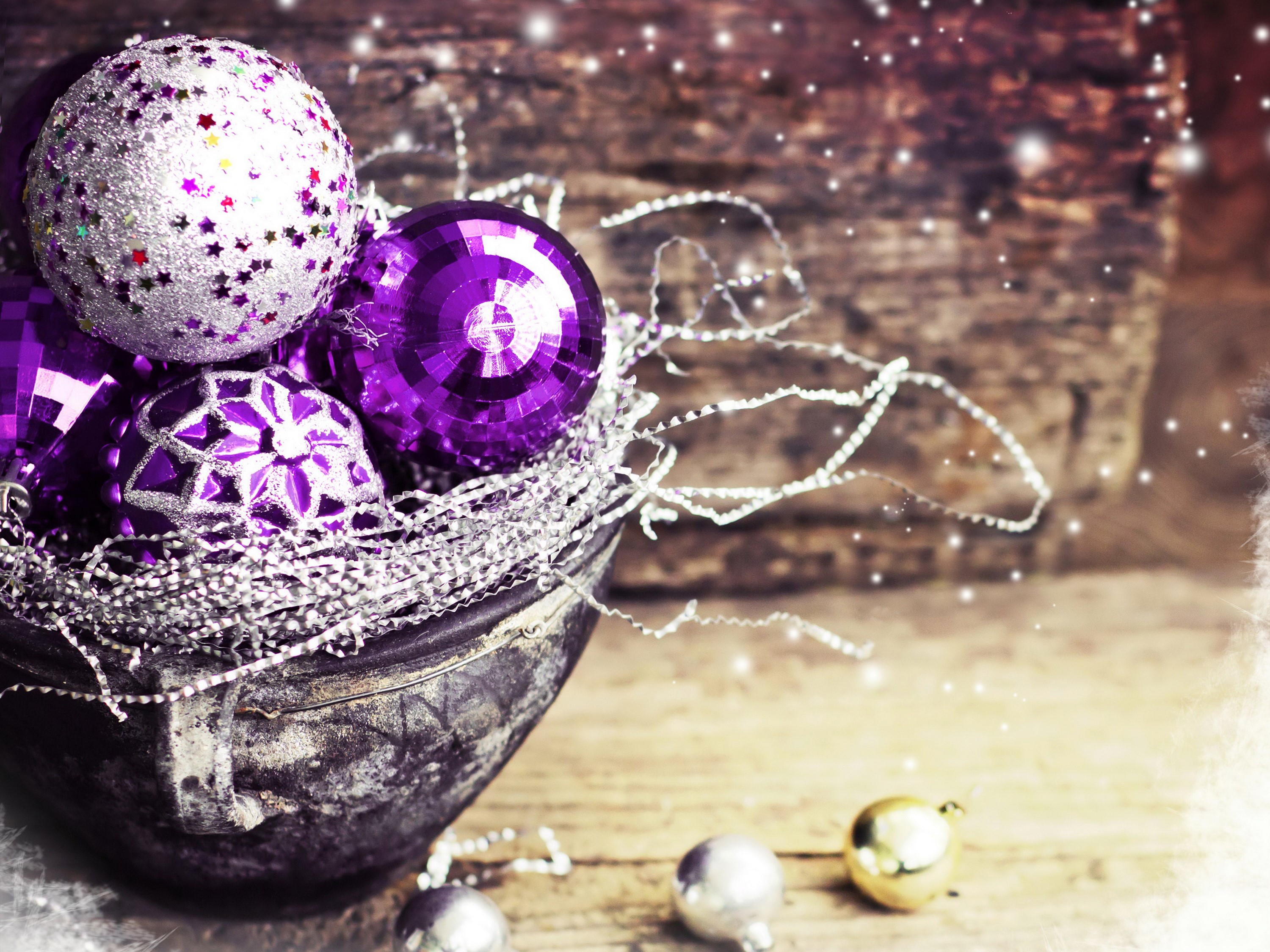Purple and silver Christmas ornaments in a bowl HD Wallpaper