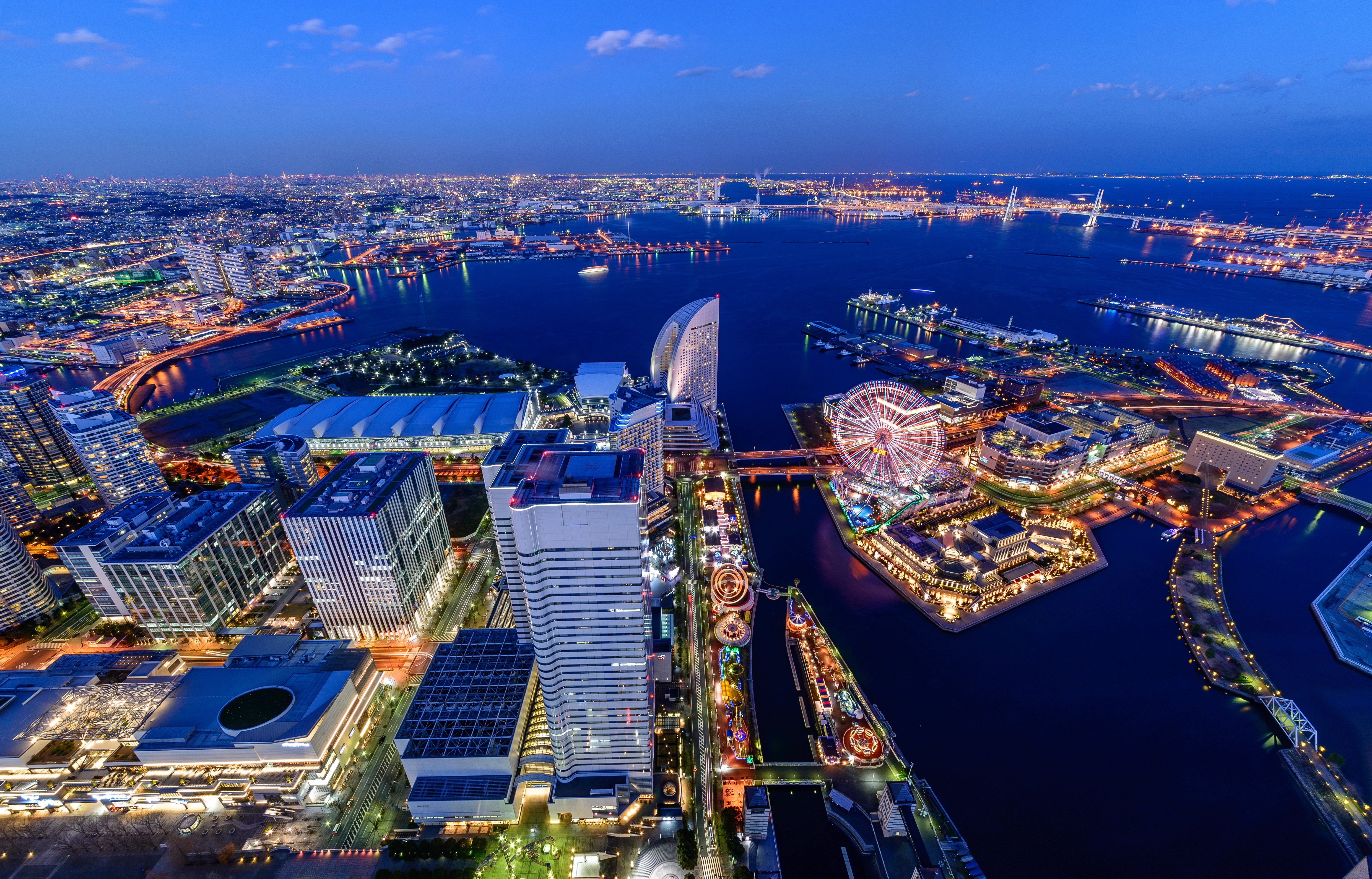 Yokohama Cityscape at Night with Ferris Wheel HD Wallpaper