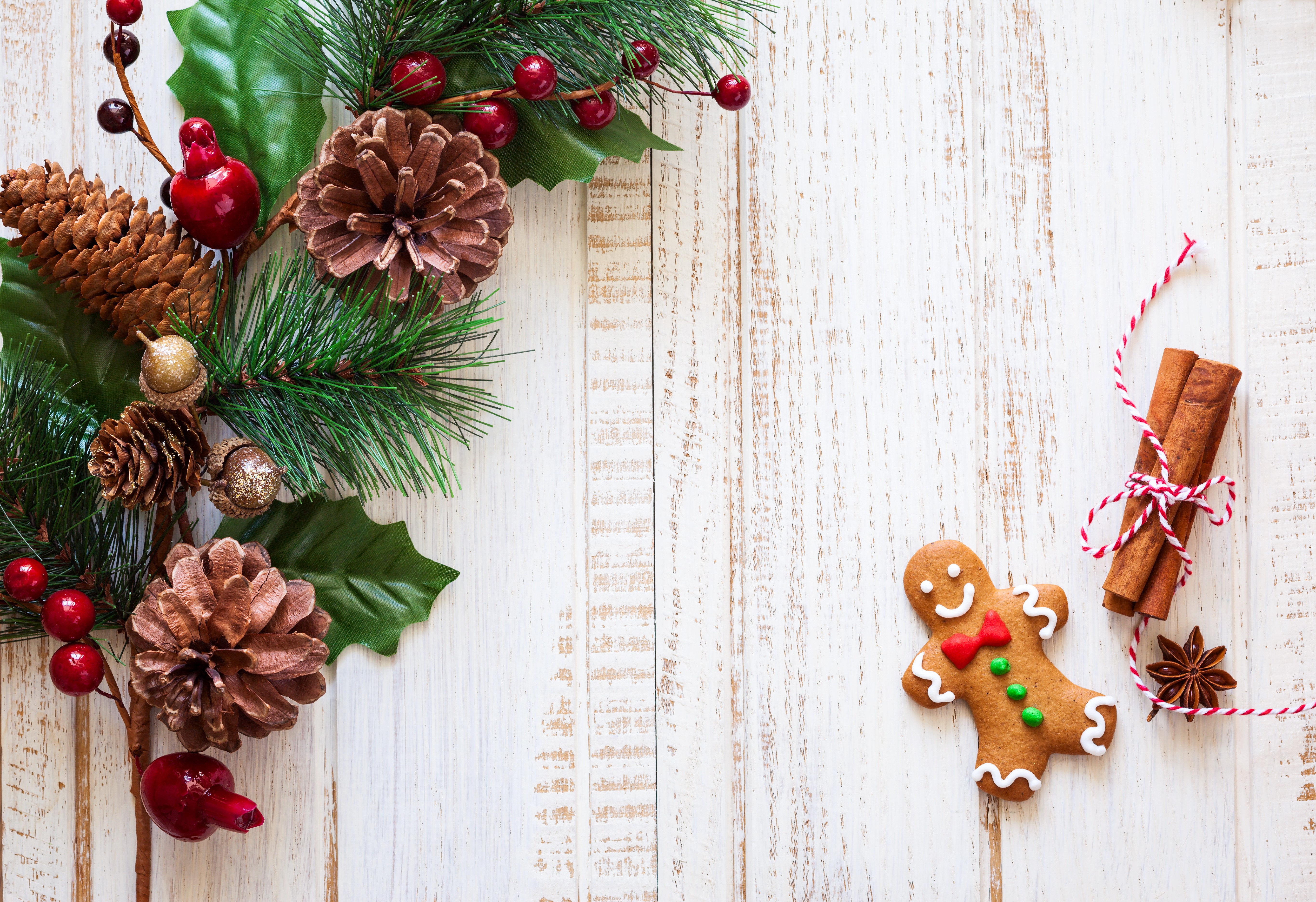 Christmas Decorations with Gingerbread Cookie HD Wallpaper
