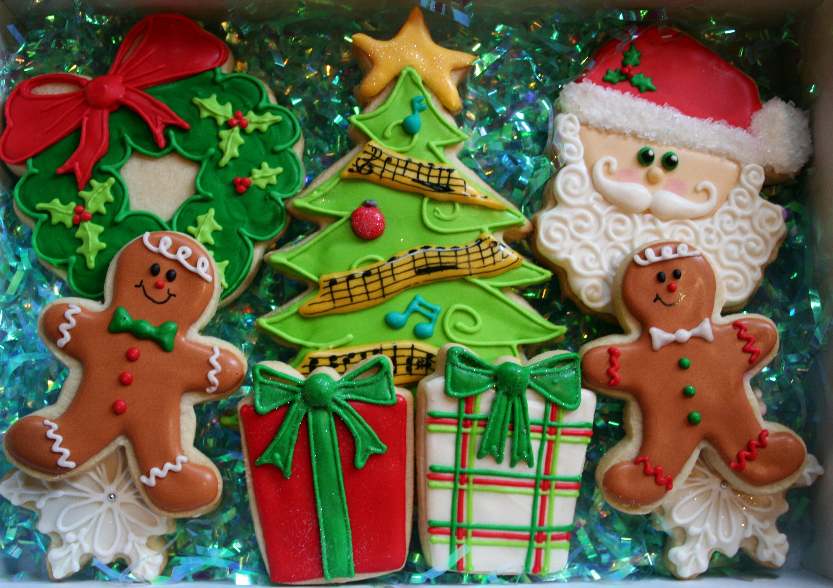 Christmas Cookies: Santa, Tree, Wreath, Gingerbread, Gifts HD Wallpaper