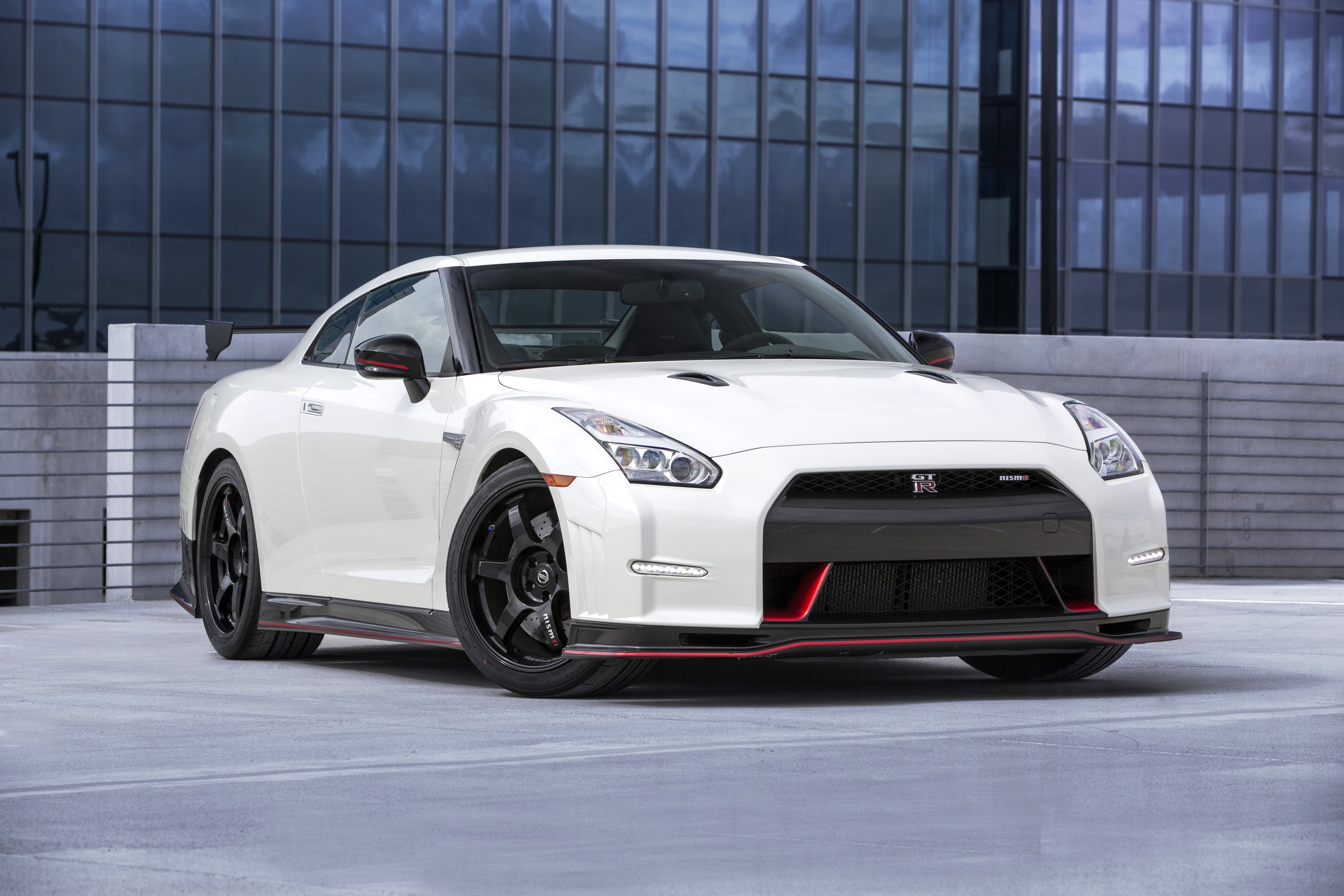 2014 Nissan GT-R Nismo HD Wallpaper
