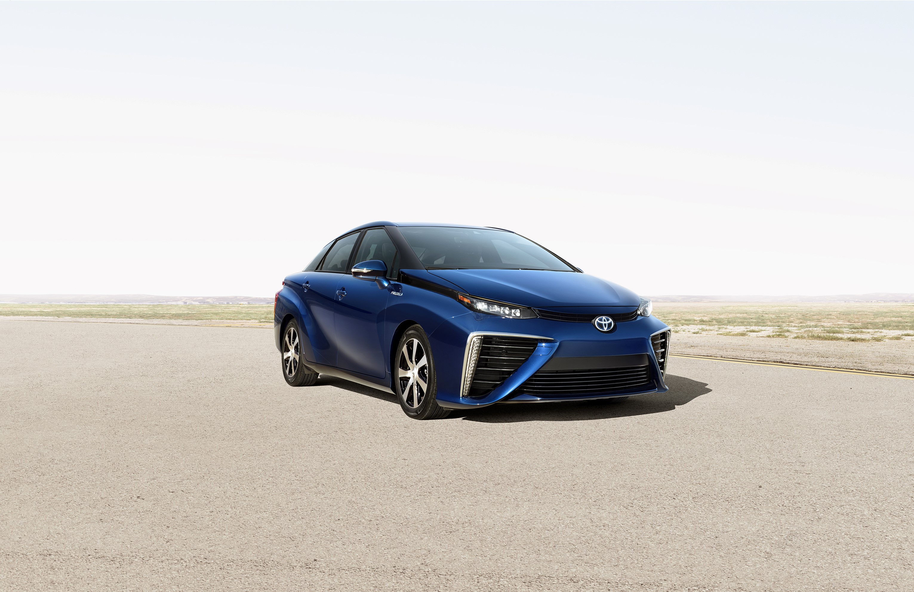 Blue 2015 Toyota Mirai sedan HD Wallpaper