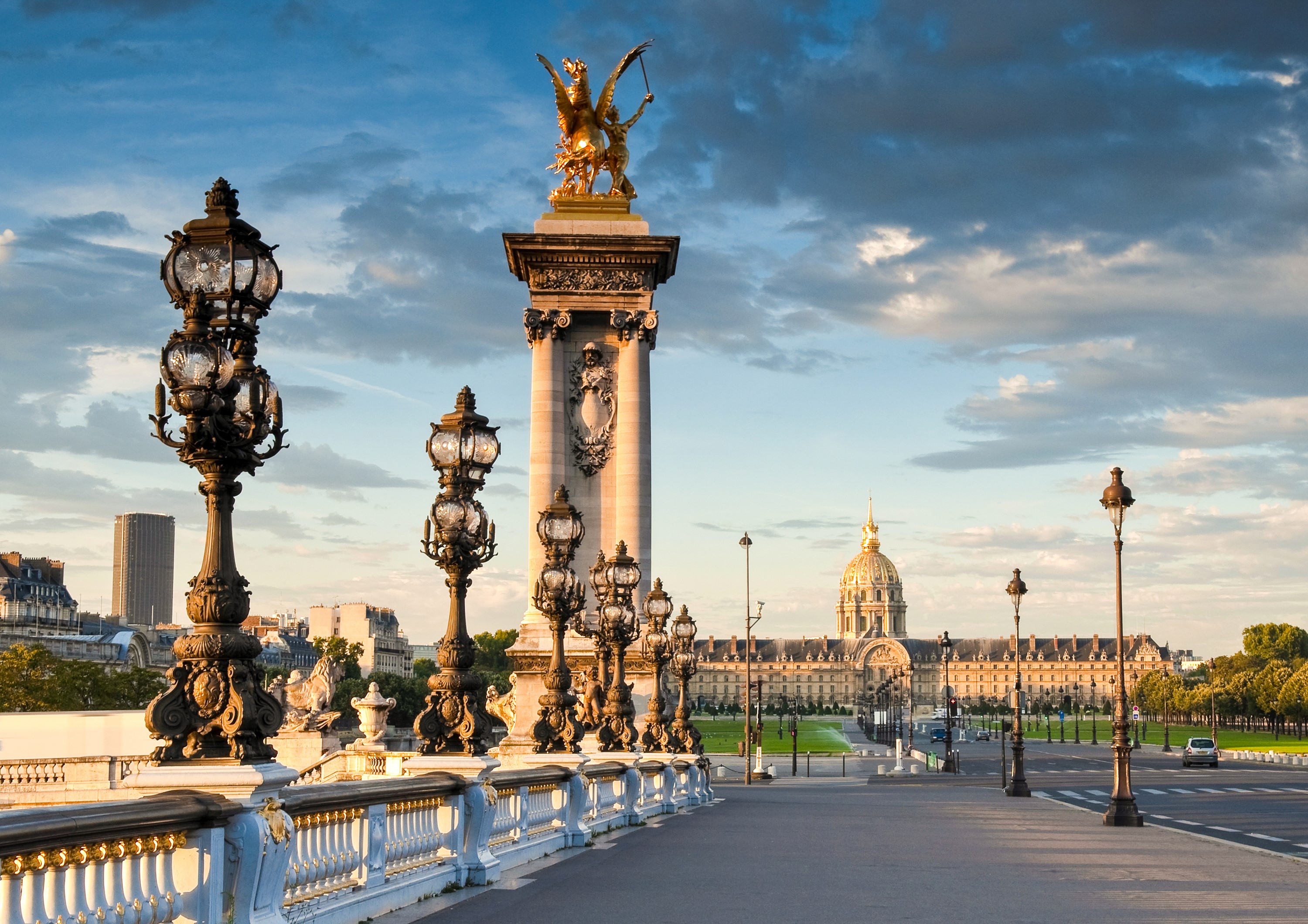 Pont Alexandre III bridge with Invalides in Paris HD Wallpaper