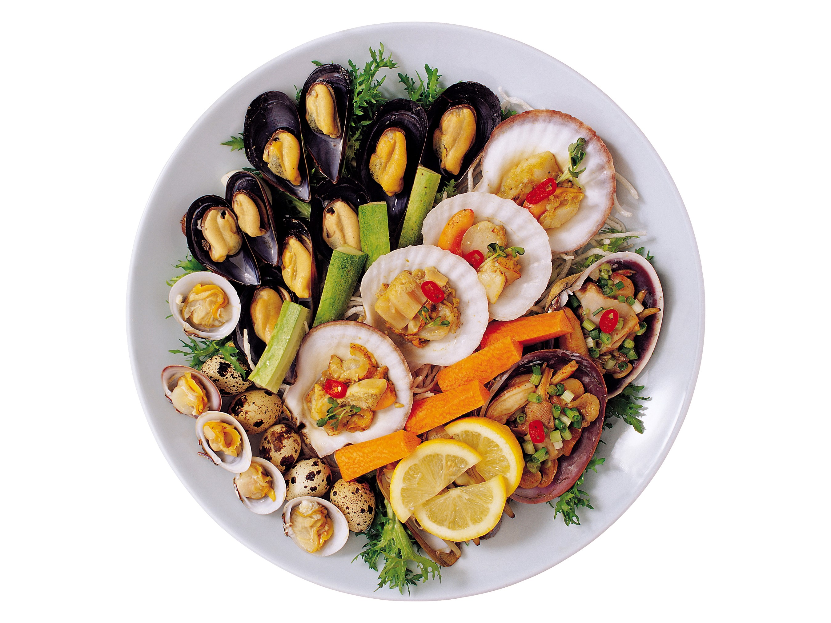 Seafood platter with mussels, scallops, clams, and quail eggs HD Wallpaper