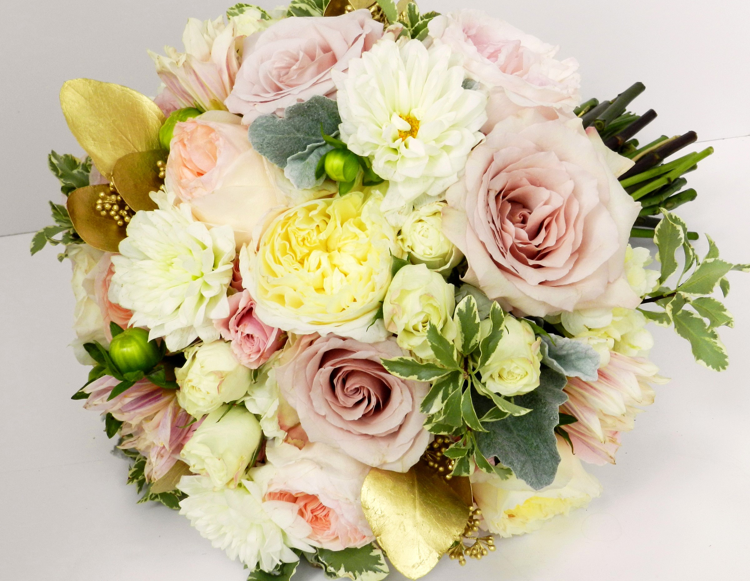Bouquet of Roses, Dahlias, and Ranunculus HD Wallpaper