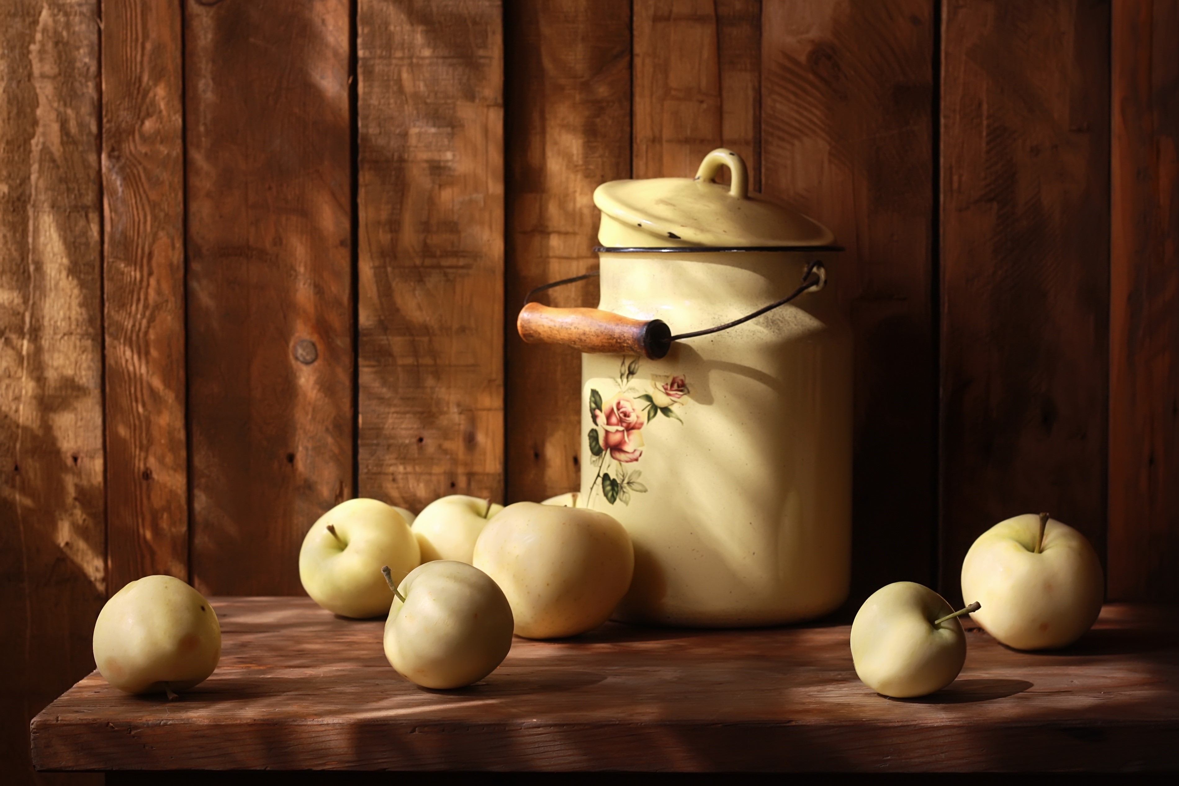 Still life with apples and milk can HD Wallpaper