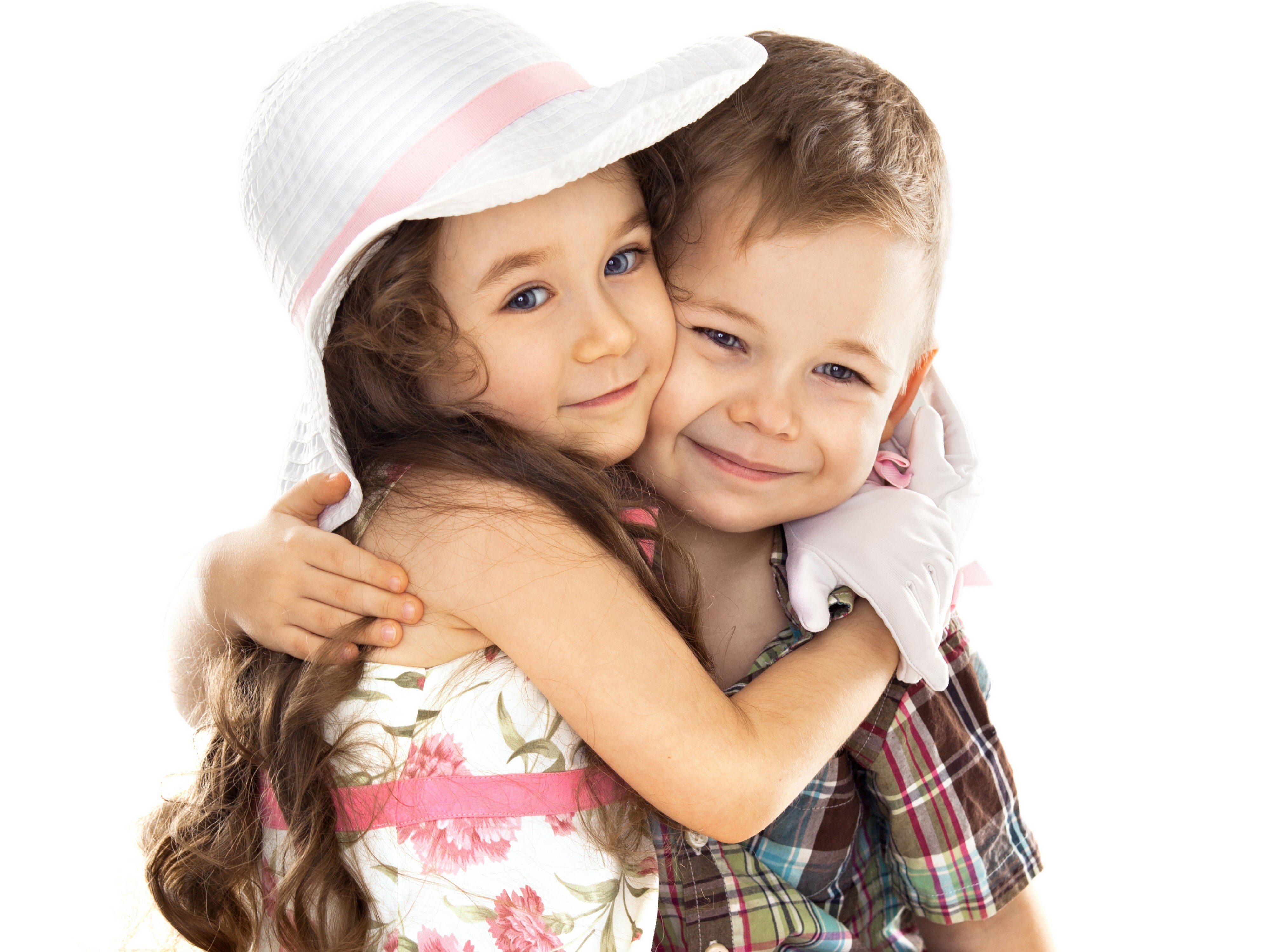 Girl in Hat Hugging Boy HD Wallpaper