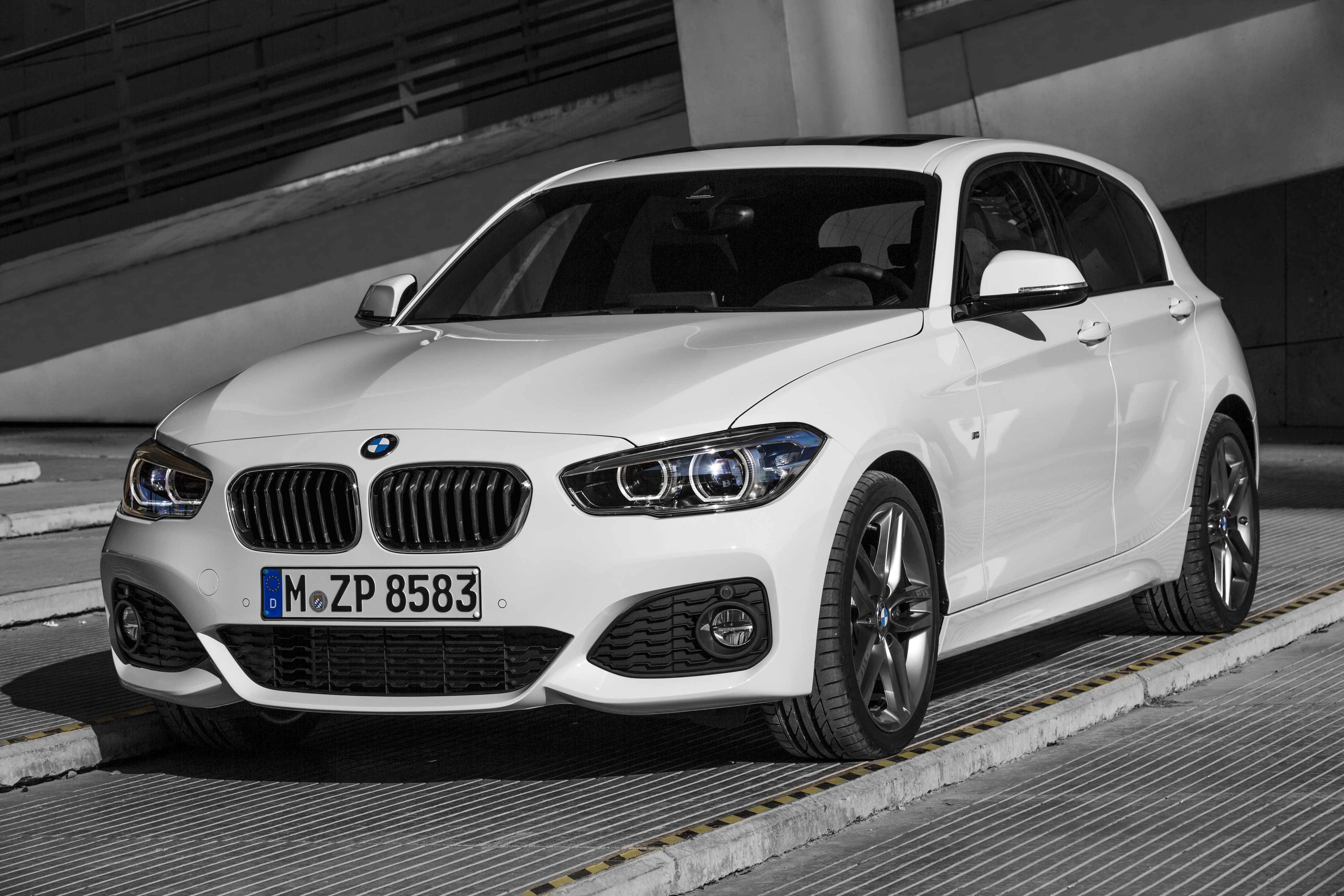 White 2015 BMW 125i M Sport HD Wallpaper