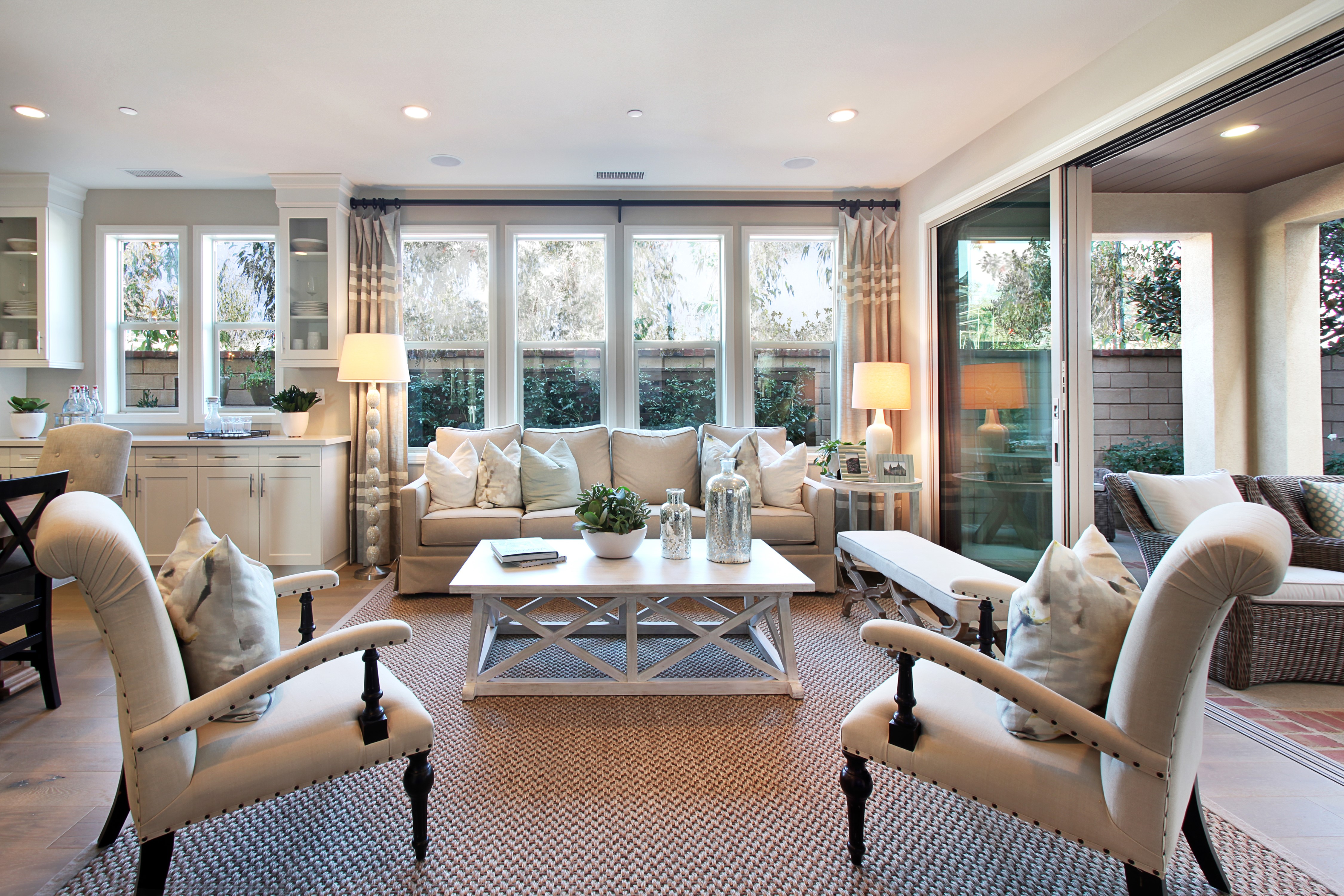Living room with armchairs and sofa HD Wallpaper