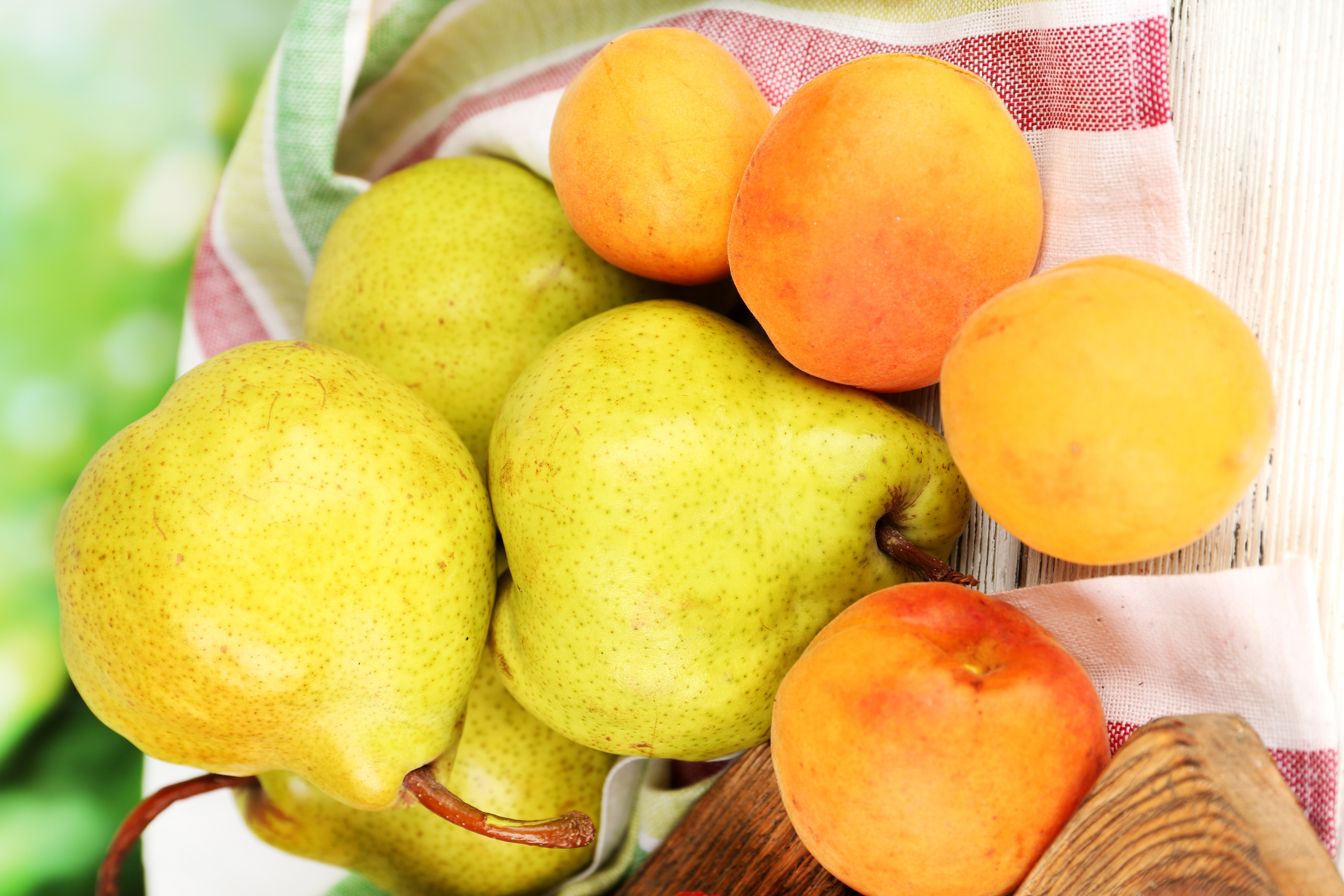 Pears and Peaches on a Striped Cloth HD Wallpaper