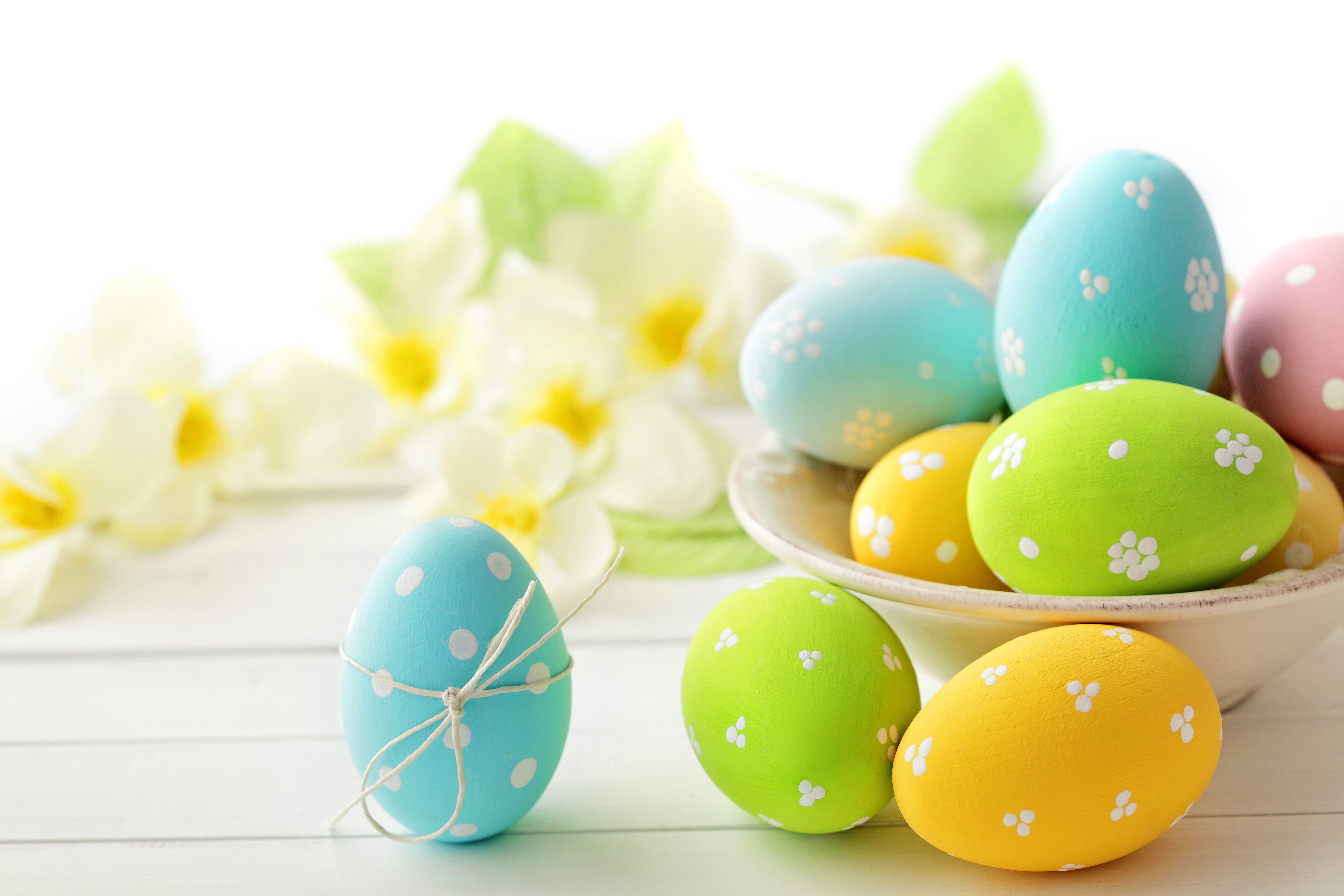 Easter Eggs with Flowers HD Wallpaper