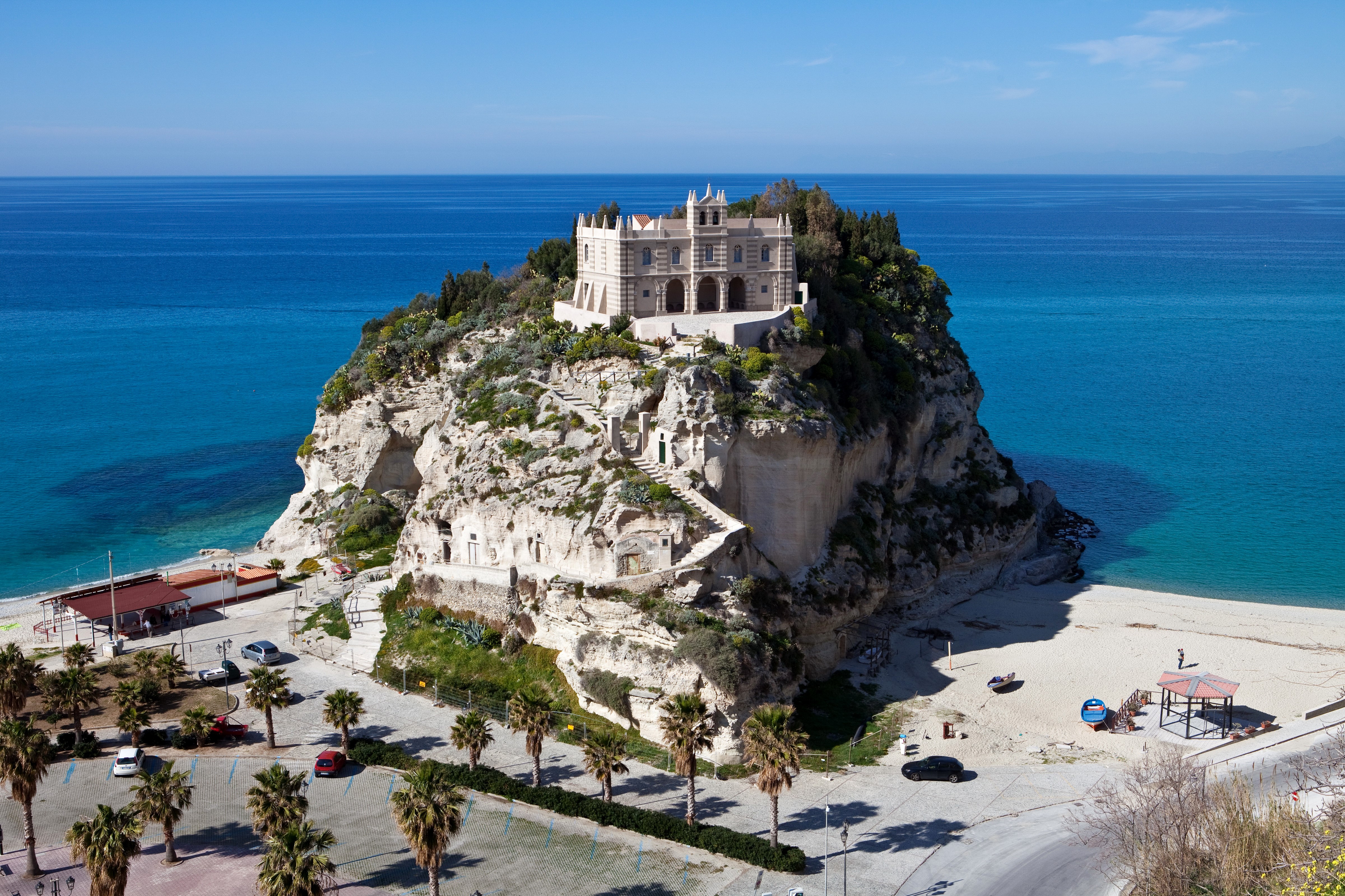 Sanctuary of Santa Maria dell'Isola, Tropea, Italy HD Wallpaper