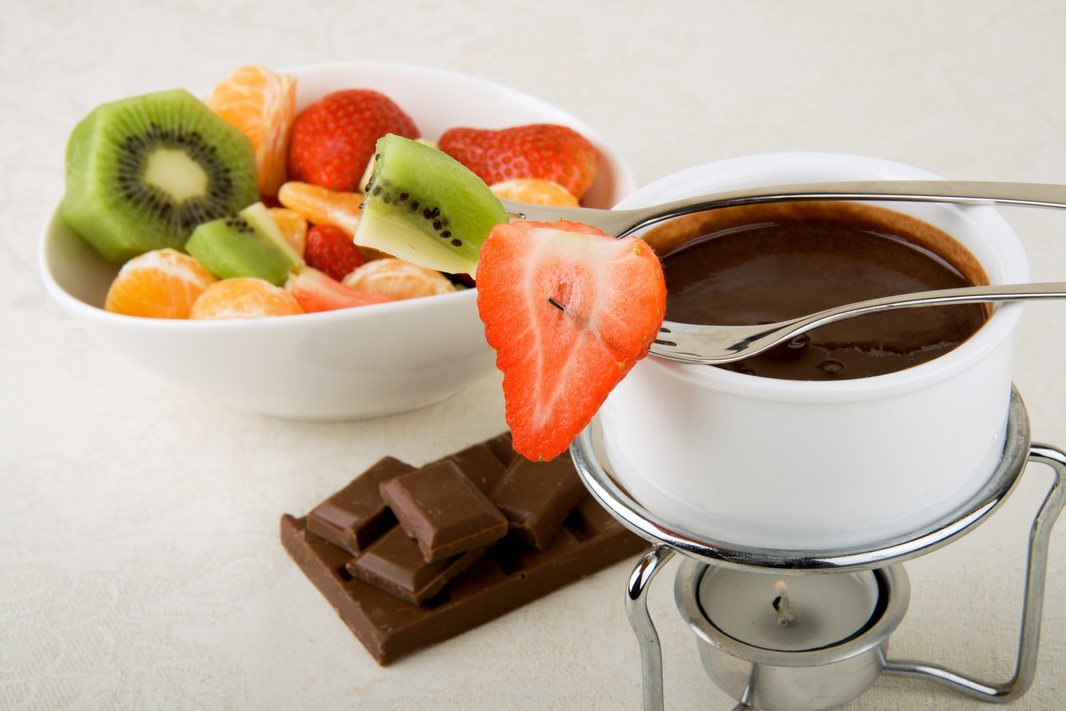 Fruit Fondue with Chocolate and Chocolate Bar HD Wallpaper