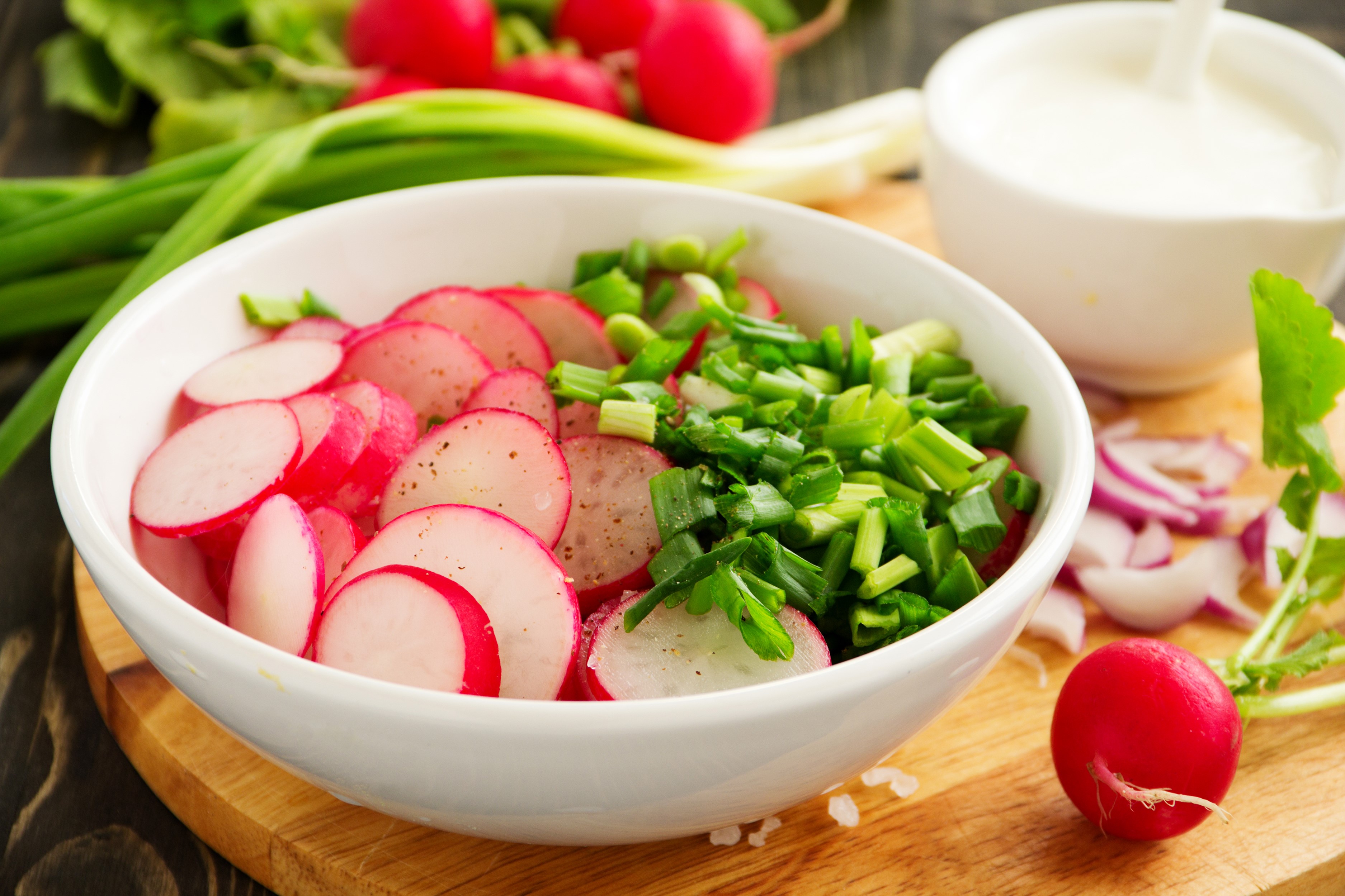 Radish and green onion salad with sour cream HD Wallpaper