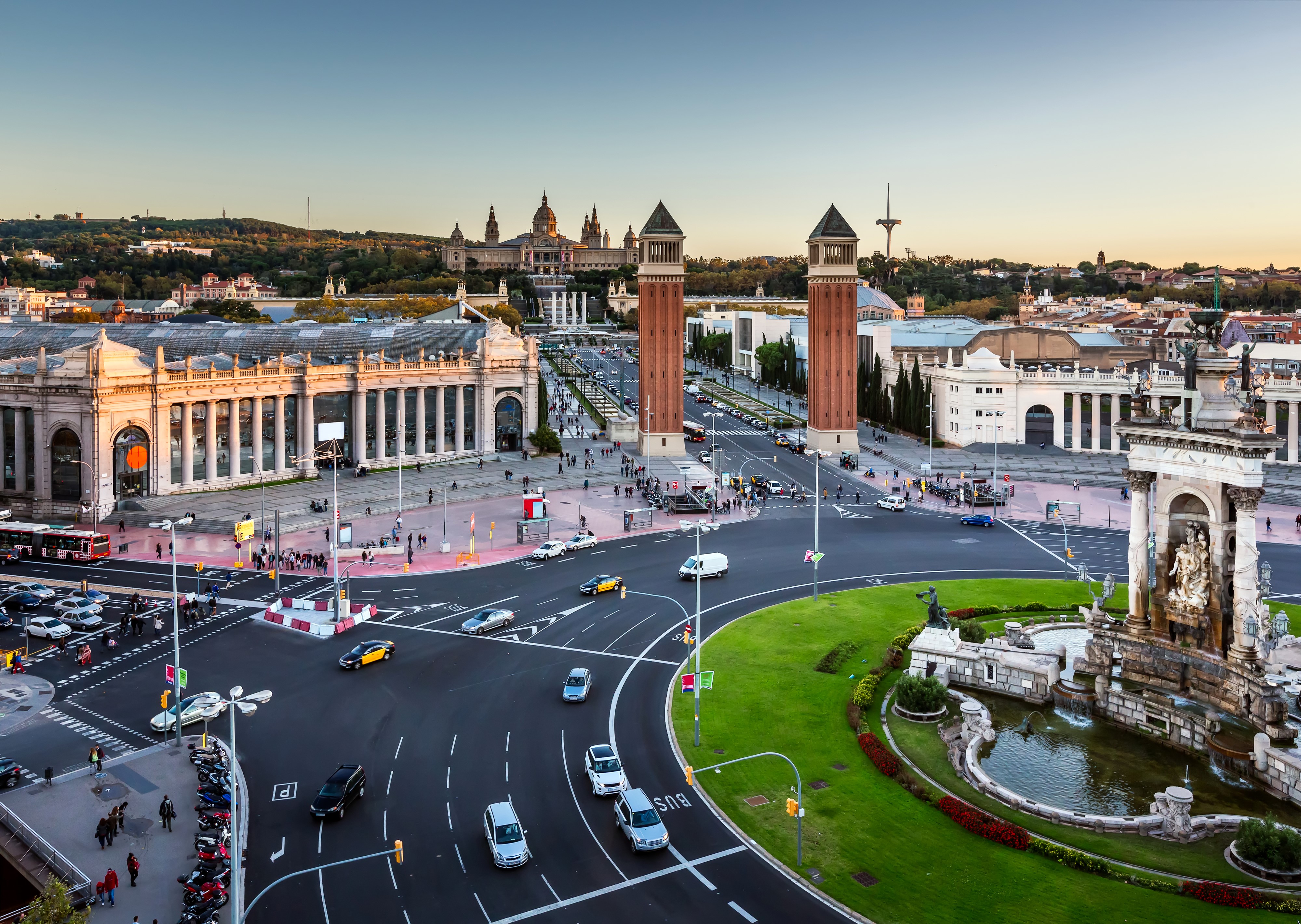 Barcelona, Spain: National Palace and Venetian Towers HD Wallpaper