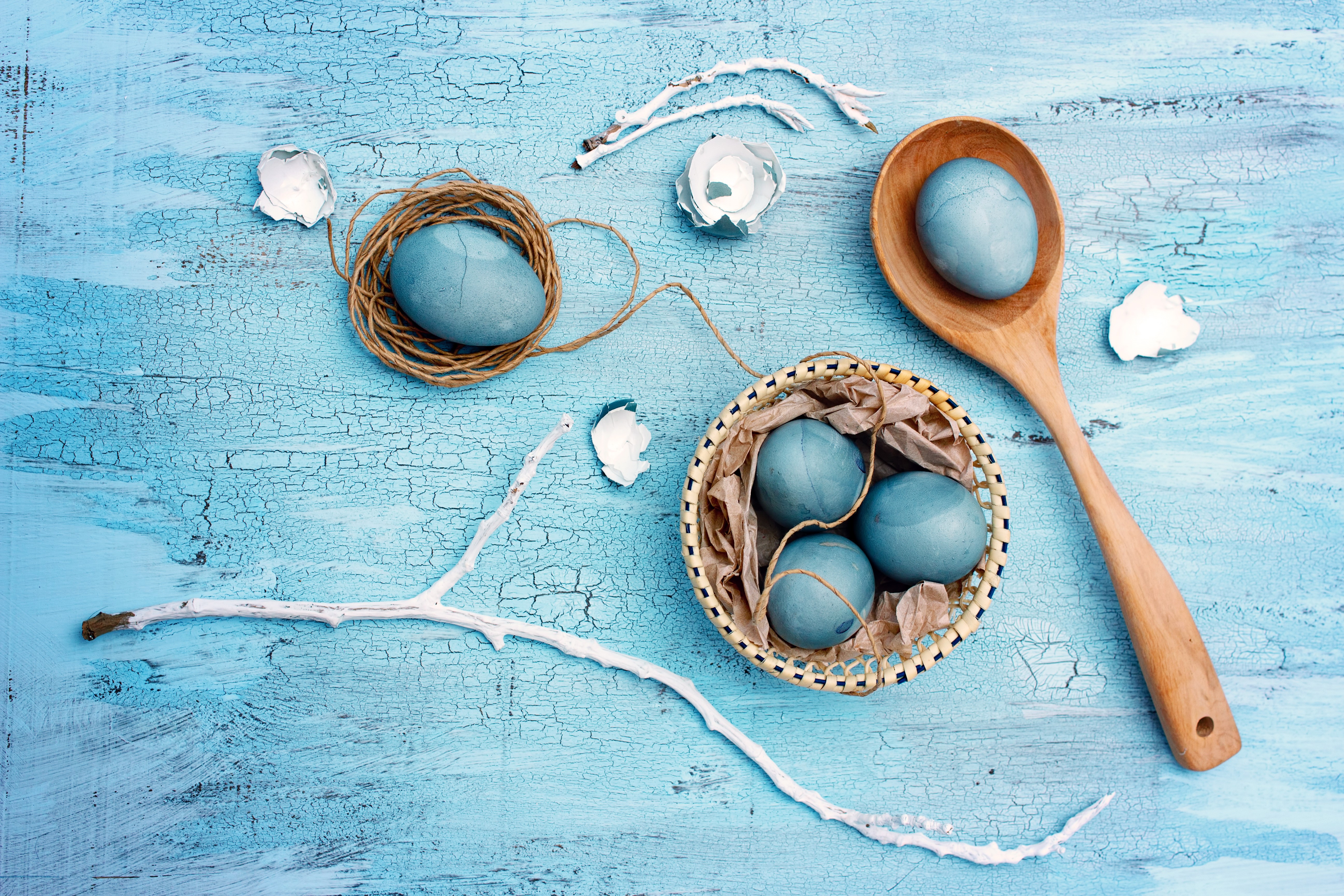 Easter Eggs in a Nest and Spoon HD Wallpaper