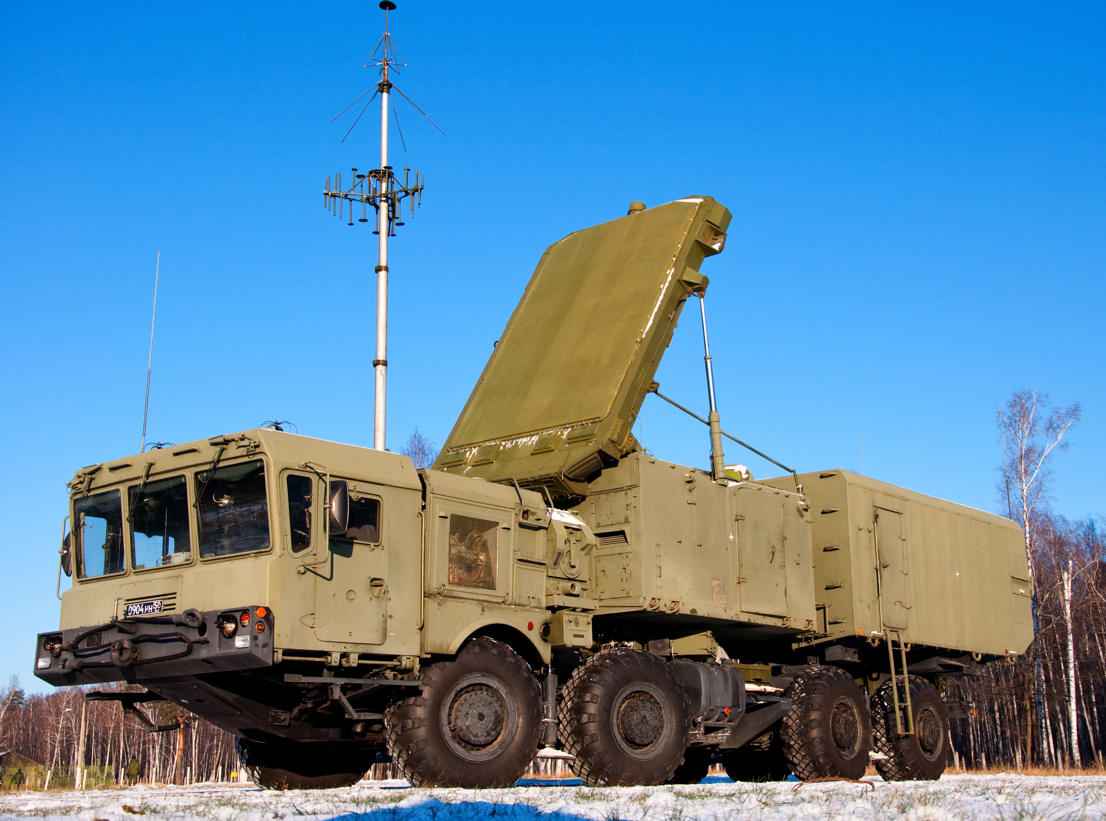 S-400 Triumf missile launcher system HD Wallpaper