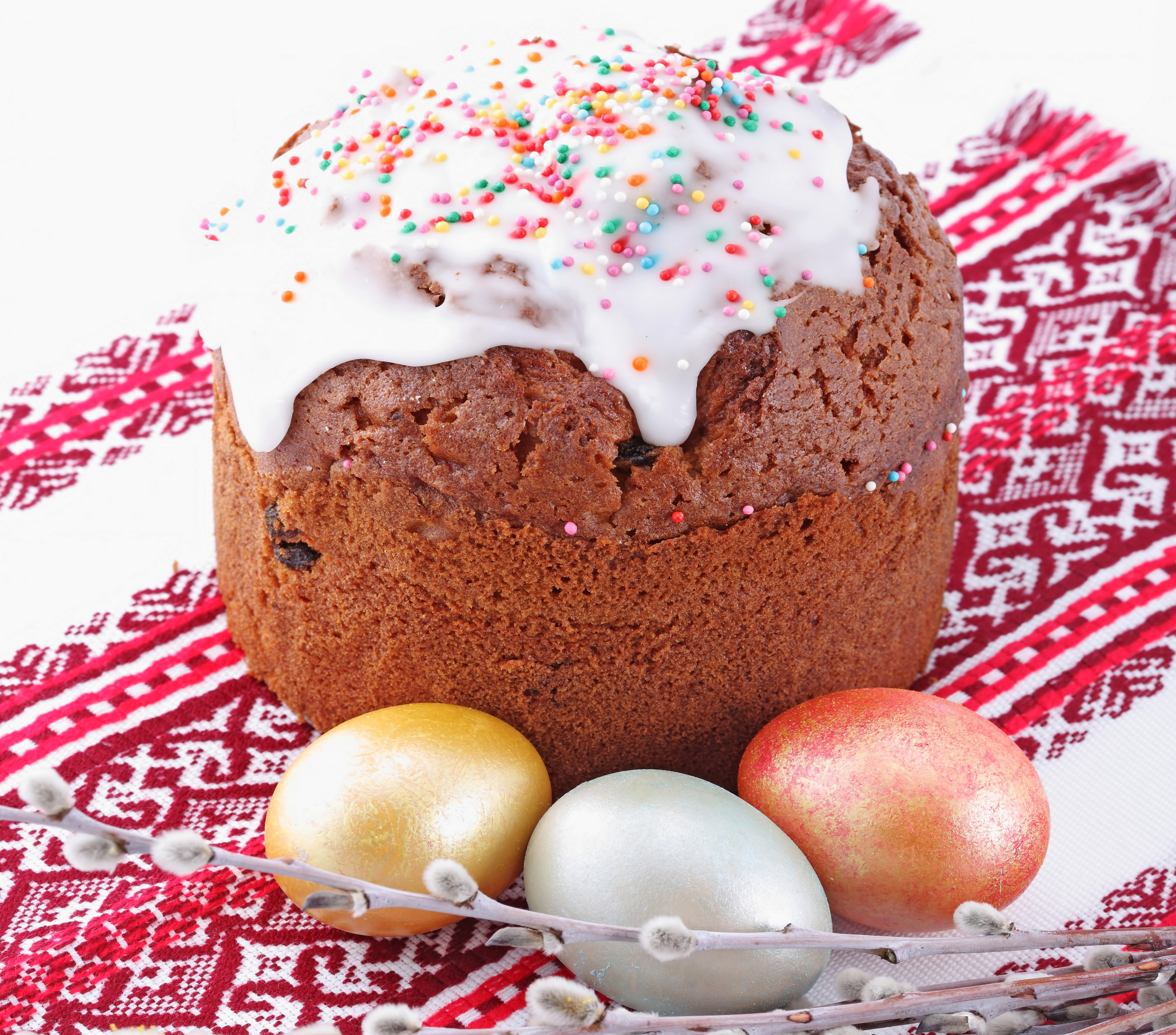 Easter Kulich with Eggs and Pussy Willows HD Wallpaper