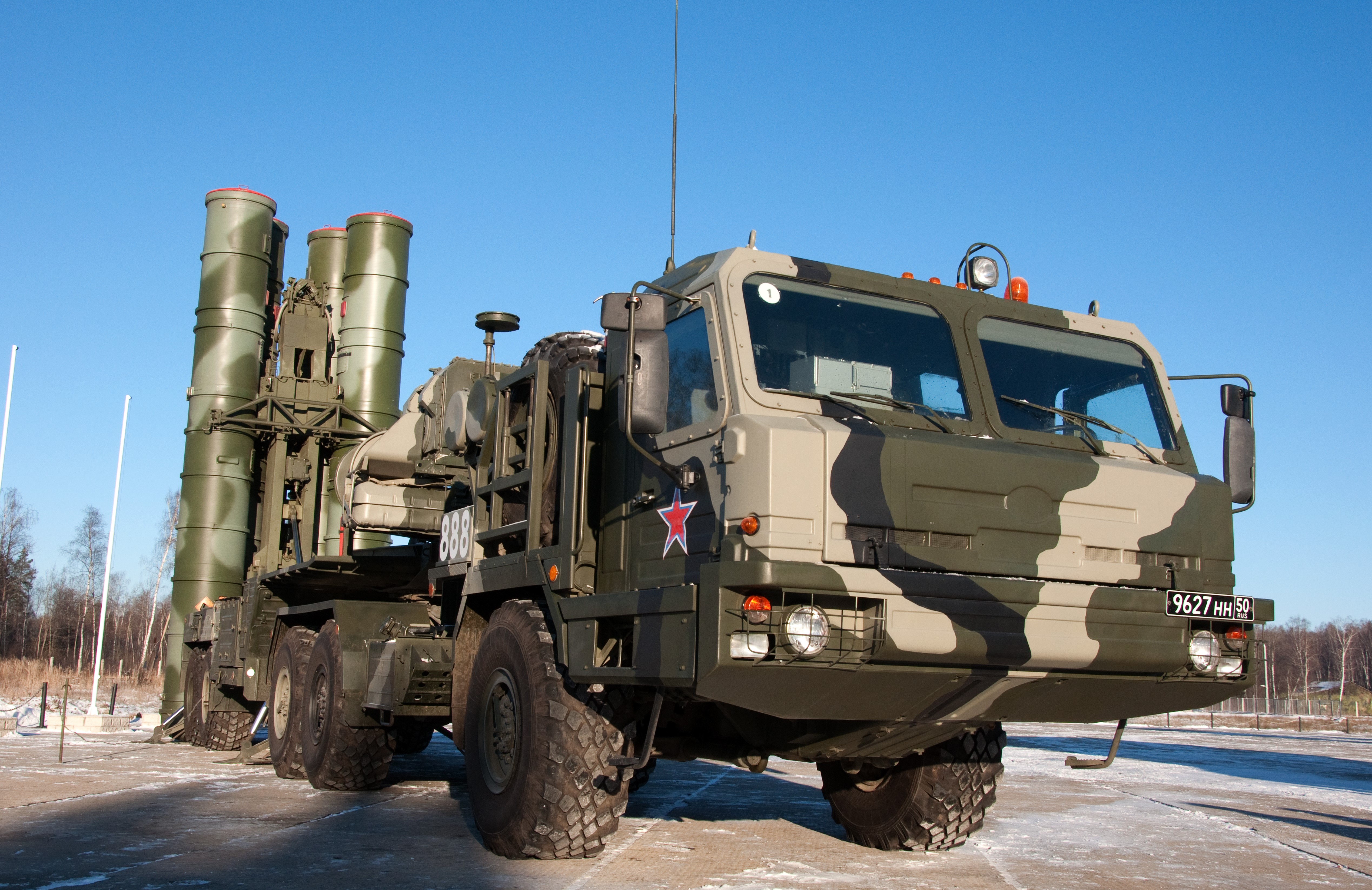 Russian S-400 missile launcher system HD Wallpaper