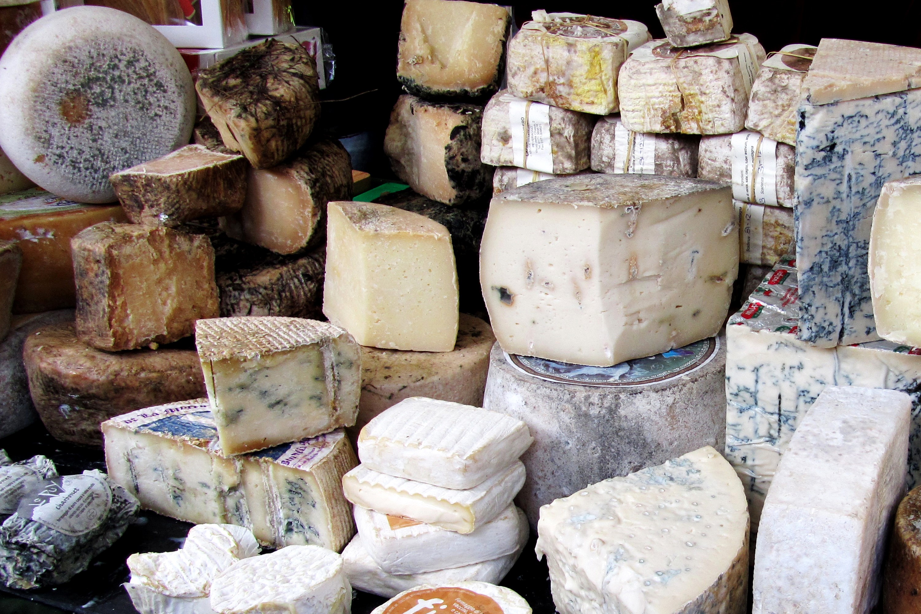 Assortment of cheeses HD Wallpaper