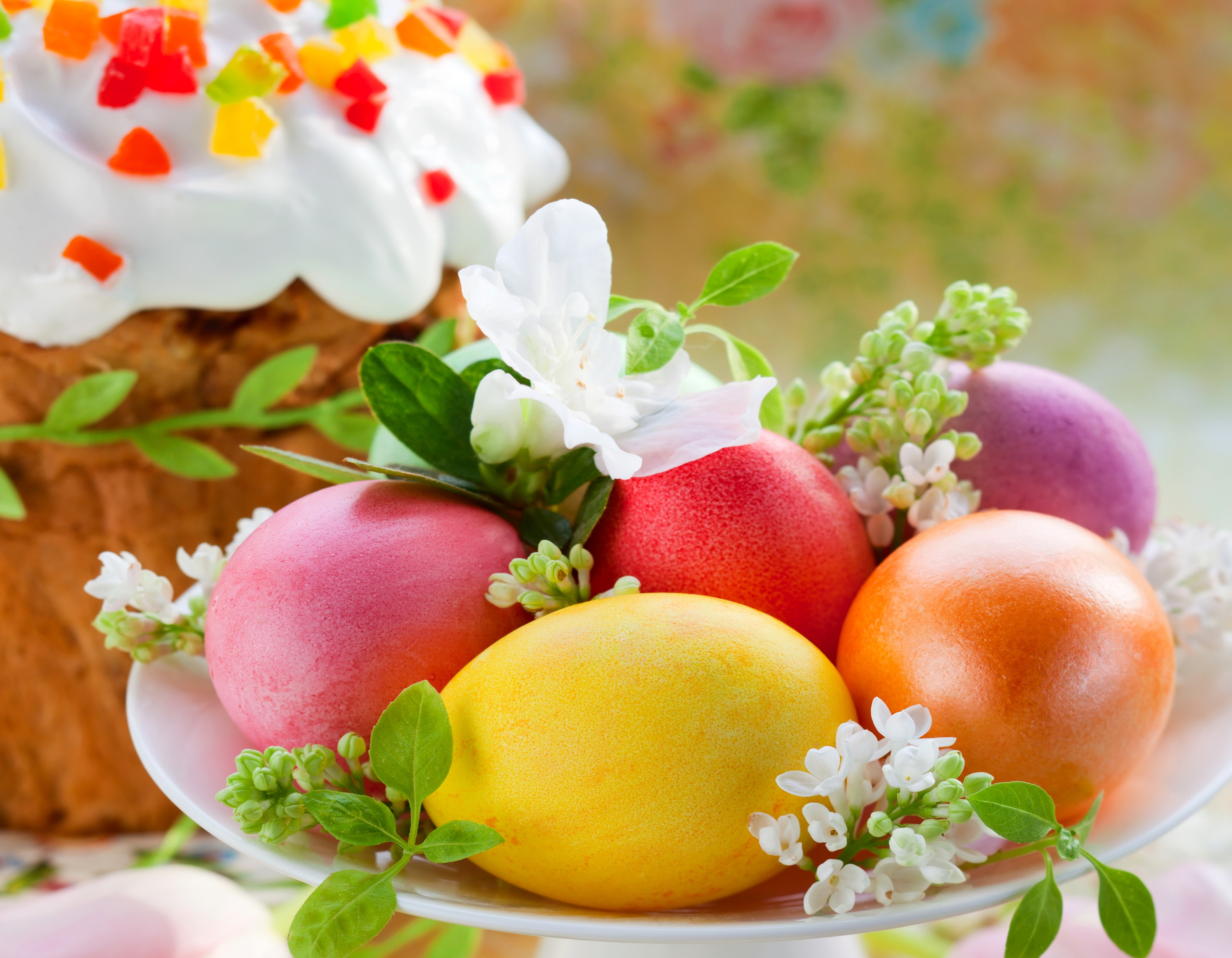 Easter cake and colorful eggs with flowers HD Wallpaper