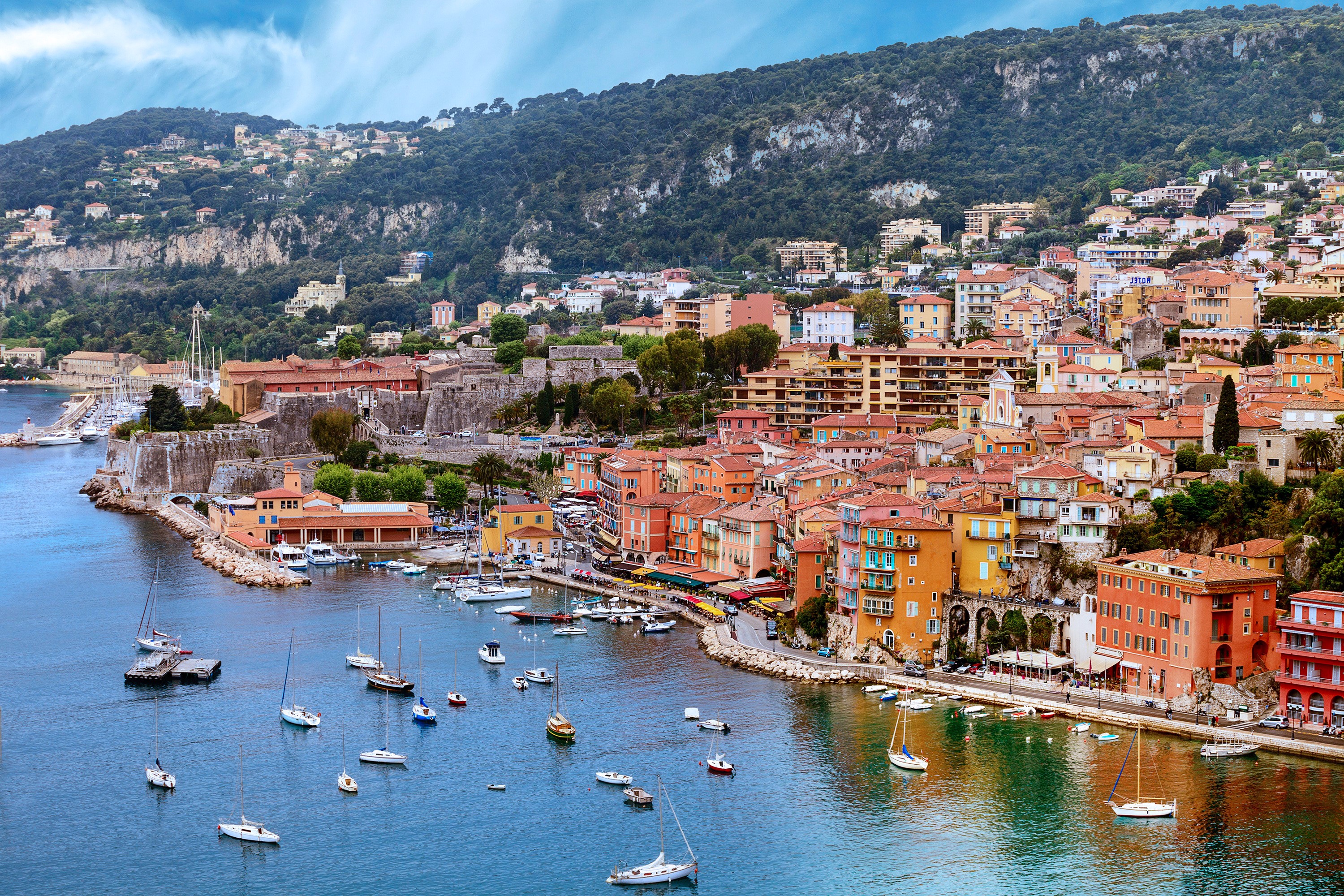 Villefranche-sur-Mer, France Coastline with Boats and Buildings HD Wallpaper