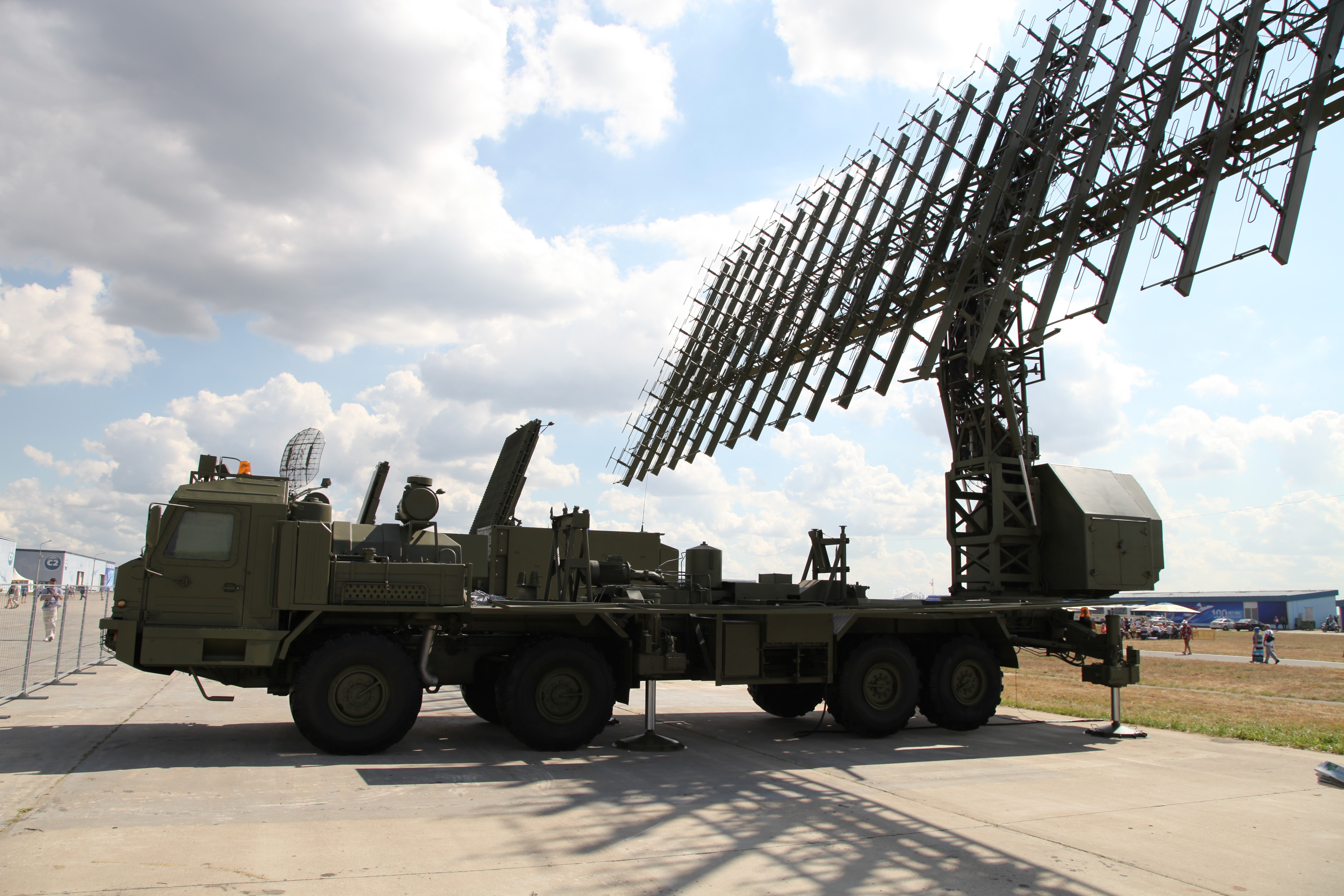 Radar station 55ZH6ME military vehicle HD Wallpaper