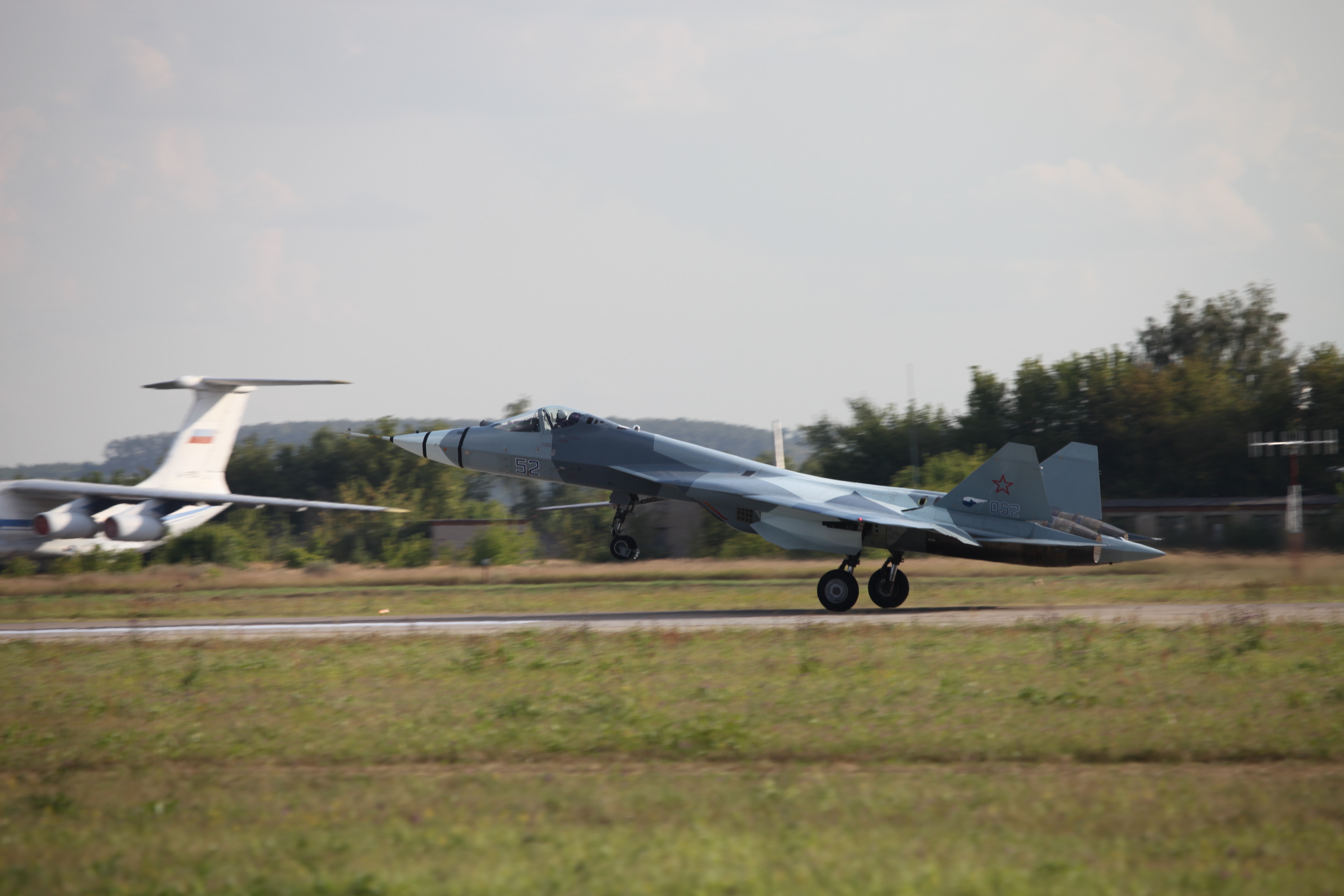 MiG-29M2 Fighter Airplane Taking Off HD Wallpaper