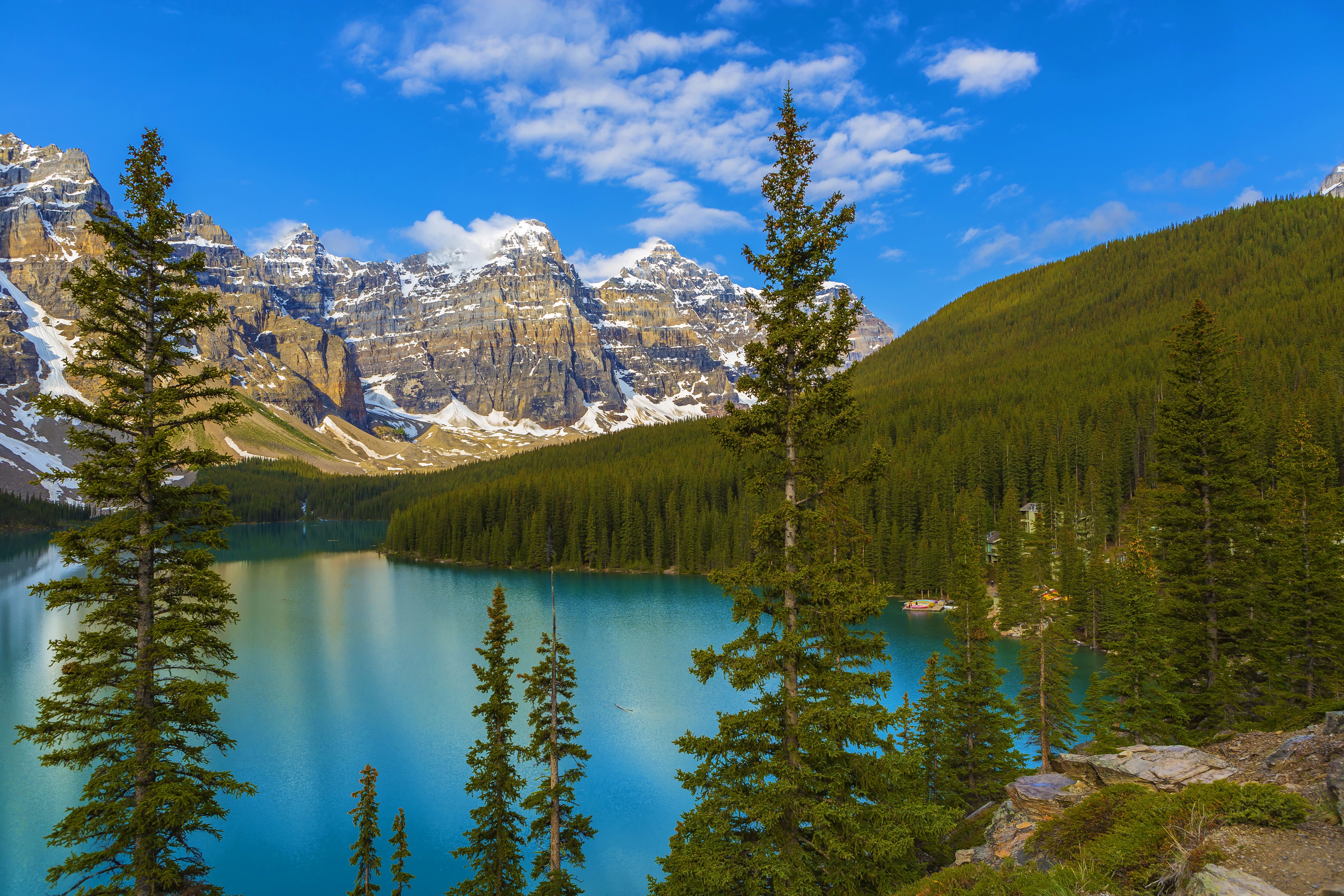Moraine Lake and Mountains in Banff National Park, Canada HD Wallpaper