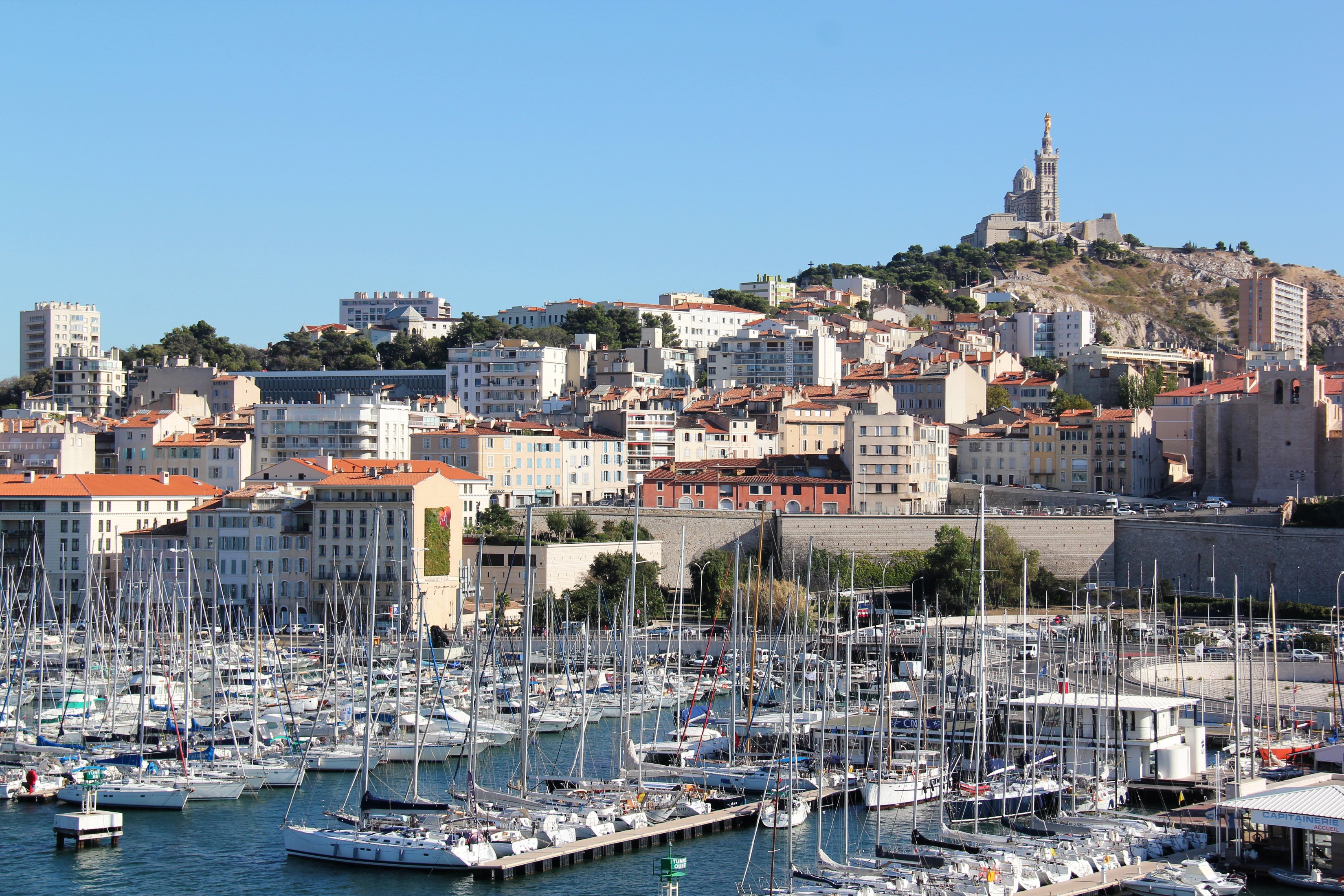Marseille Marina with Notre-Dame de la Garde Basilica HD Wallpaper